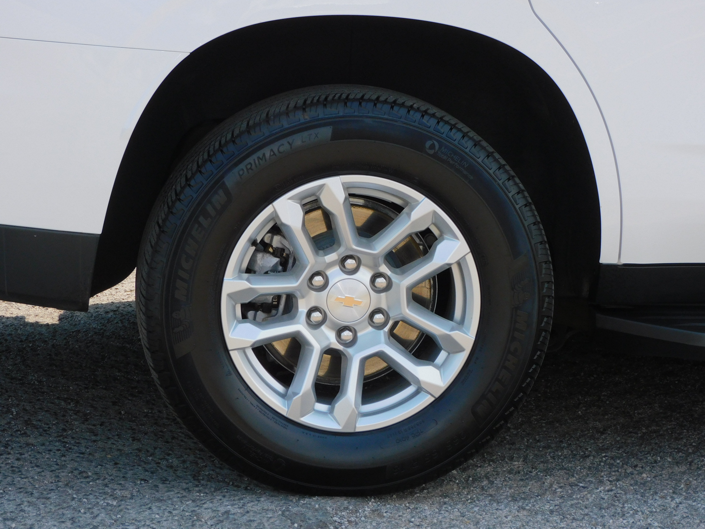 Used 2025 Summit White Chevrolet LT image 9