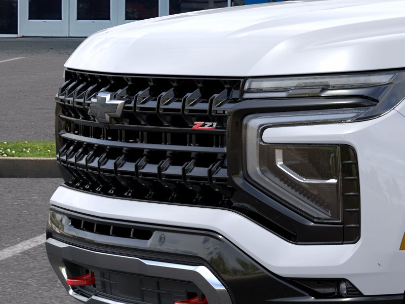 New 2026 Summit White Chevrolet Z71 image 39