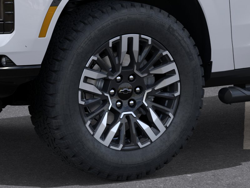 New 2026 Summit White Chevrolet Z71 image 9