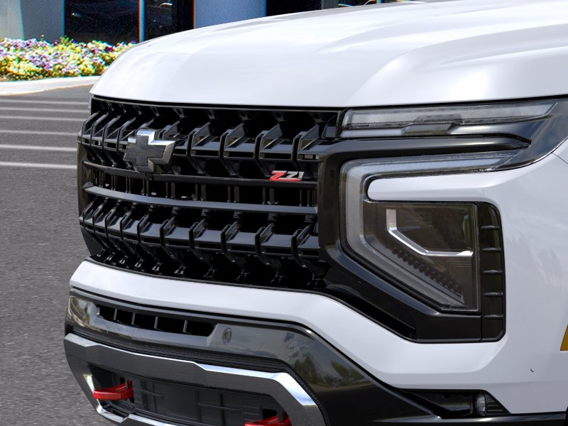 New 2026 Summit White Chevrolet Z71 image 39