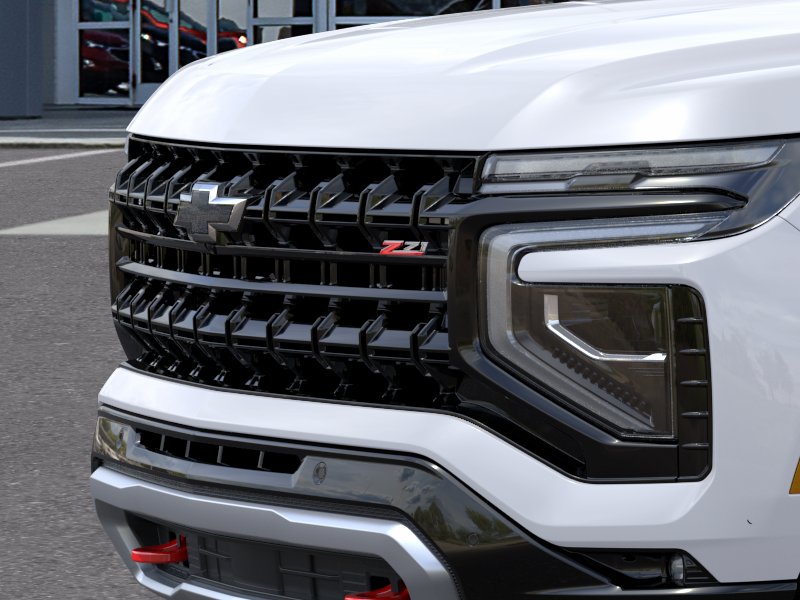 New 2026 Summit White Chevrolet Z71 image 37