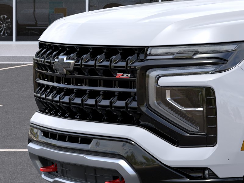 New 2026 Summit White Chevrolet Z71 image 37