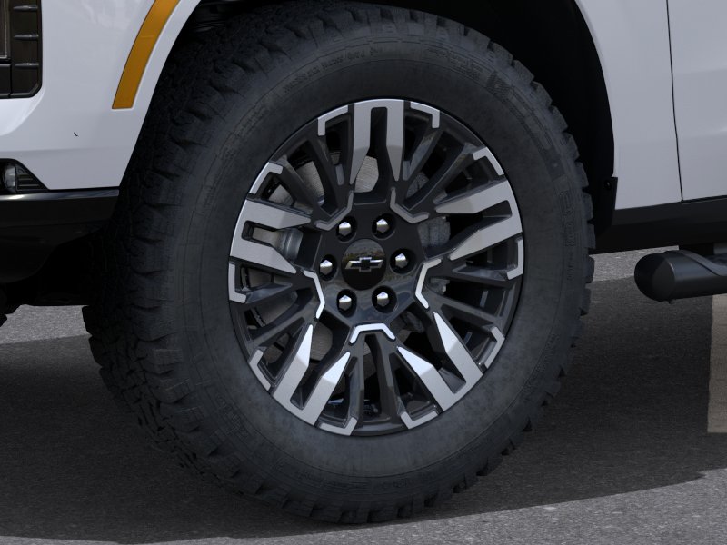 New 2026 Summit White Chevrolet Z71 image 33