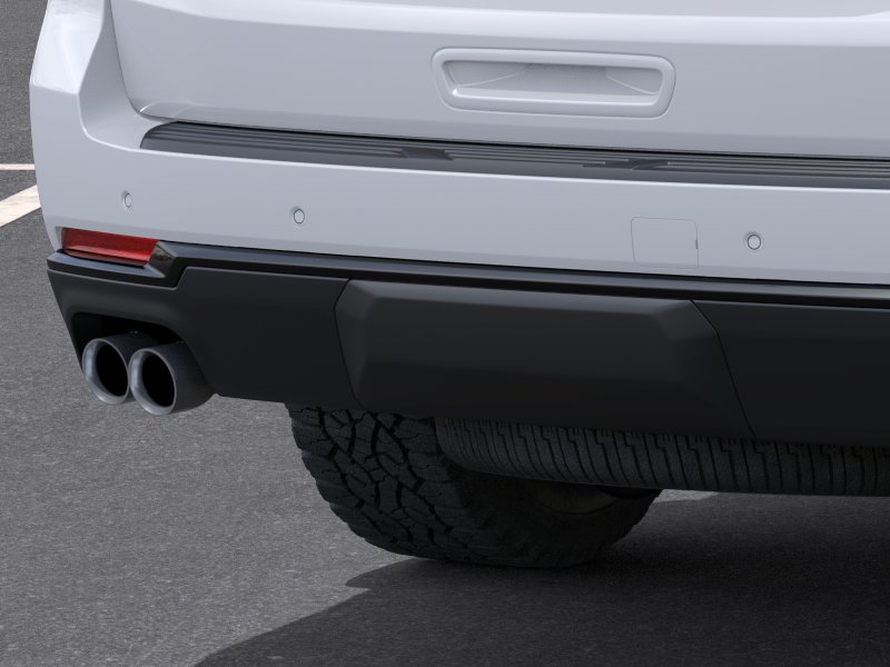New 2026 Summit White Chevrolet Z71 image 38