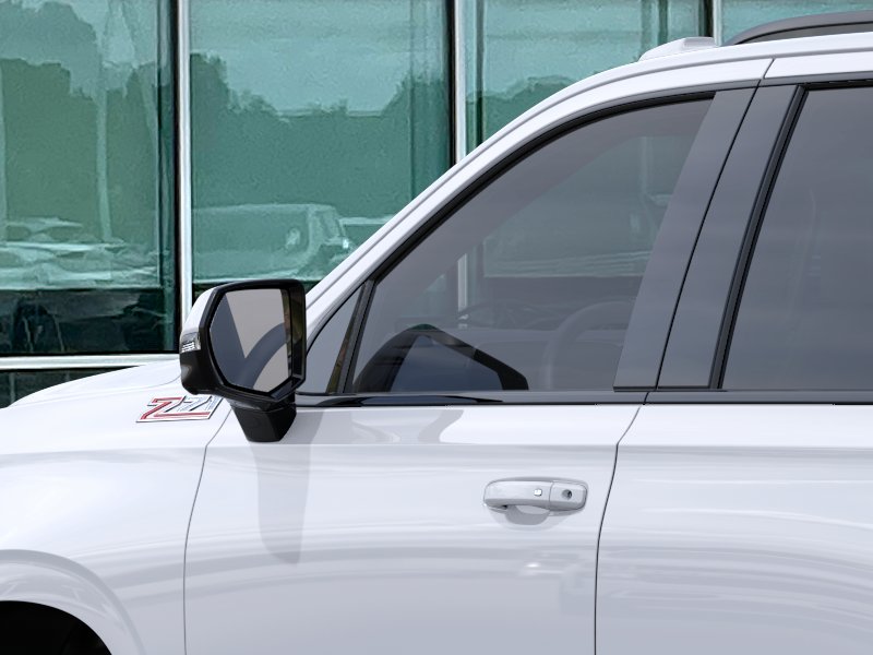 New 2026 Summit White Chevrolet Z71 image 39