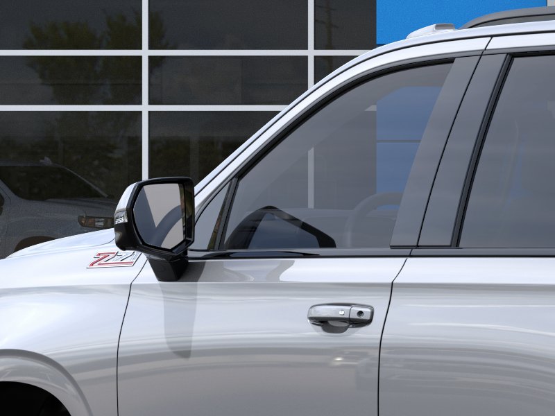 2027 Chevrolet Tahoe Z71 - Photo 21