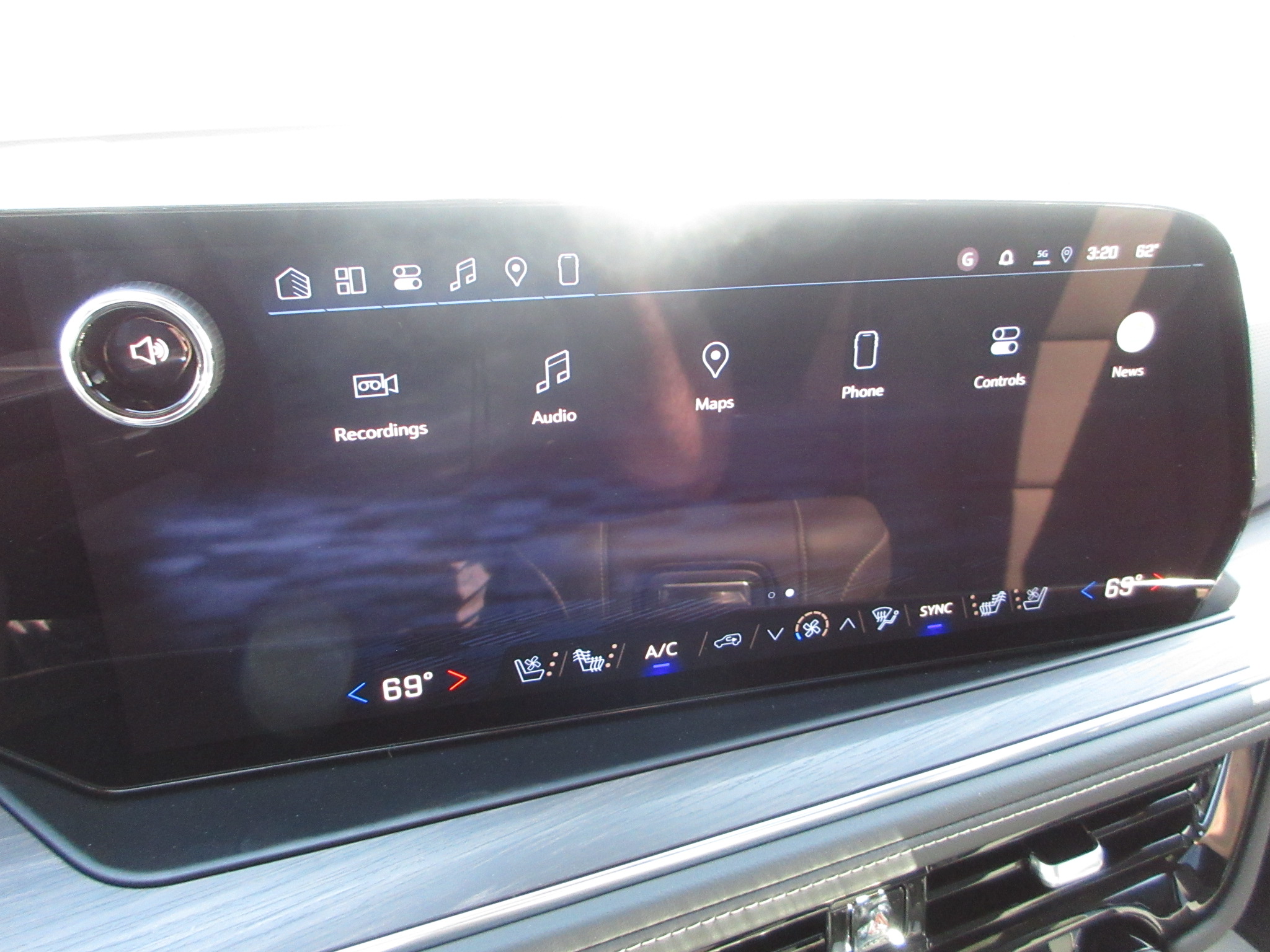 New 2026 Lakeshore Blue Metallic Chevrolet Premier image 16