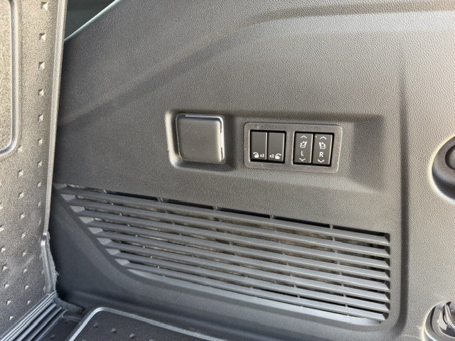 2026 Chevrolet Tahoe Premier - Photo 12