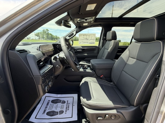 2026 Chevrolet Tahoe Premier - Photo 9
