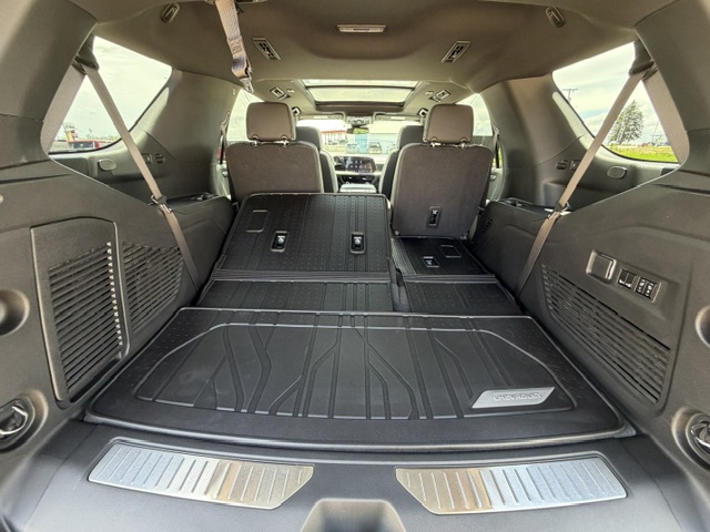 2026 Chevrolet Tahoe Premier - Photo 11