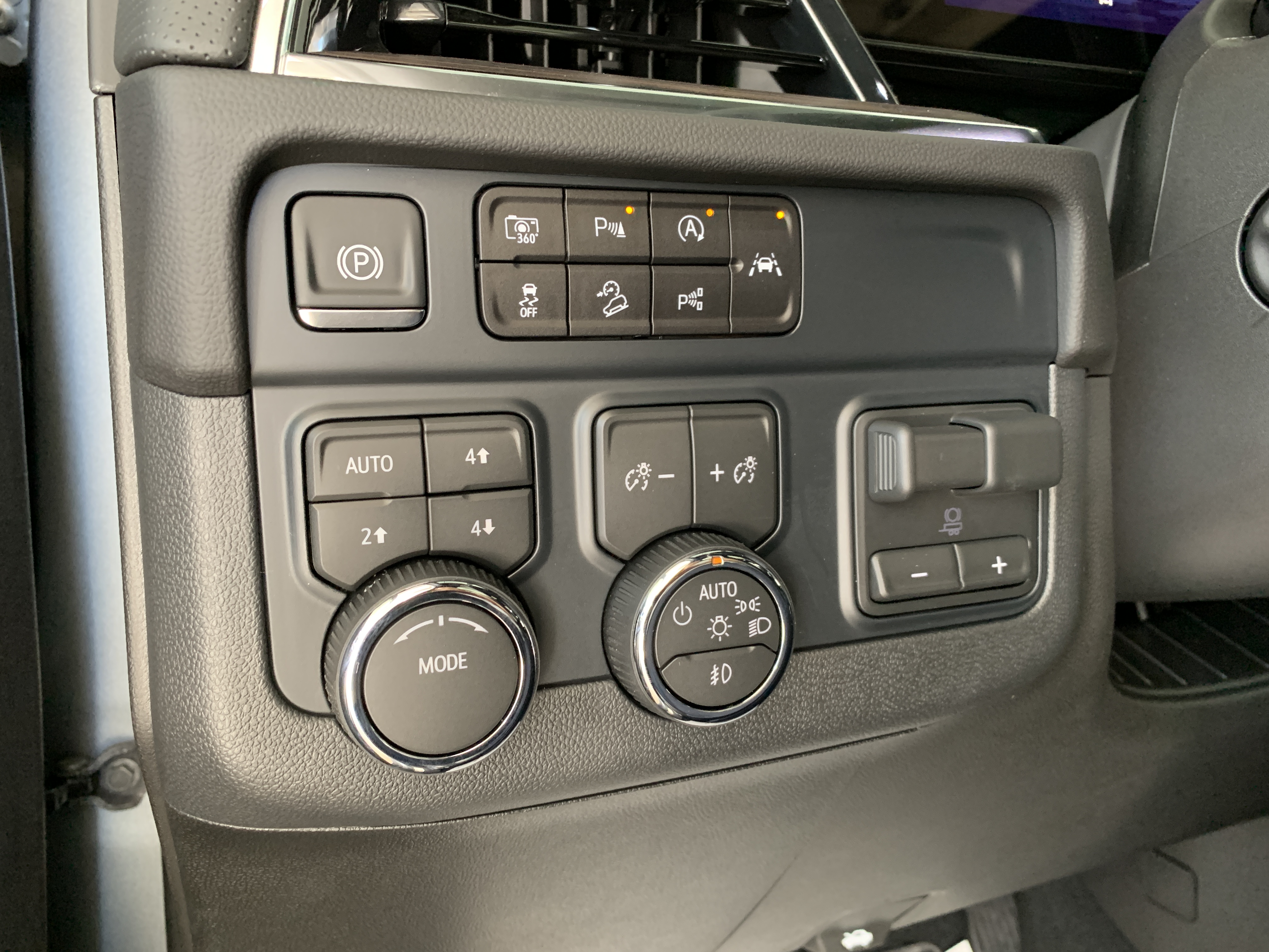 2026 Chevrolet Tahoe Premier - Photo 25