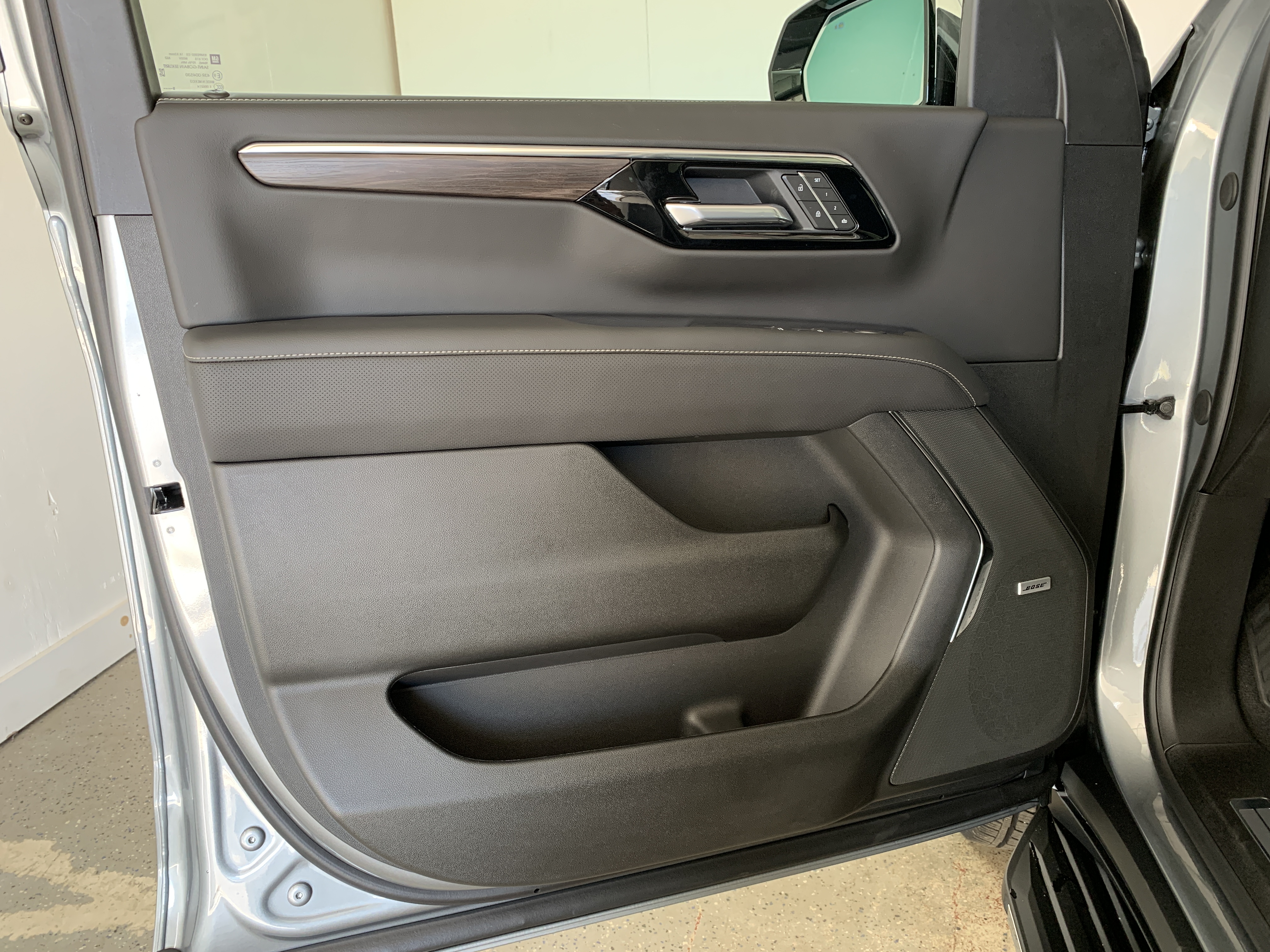2026 Chevrolet Tahoe Premier - Photo 17