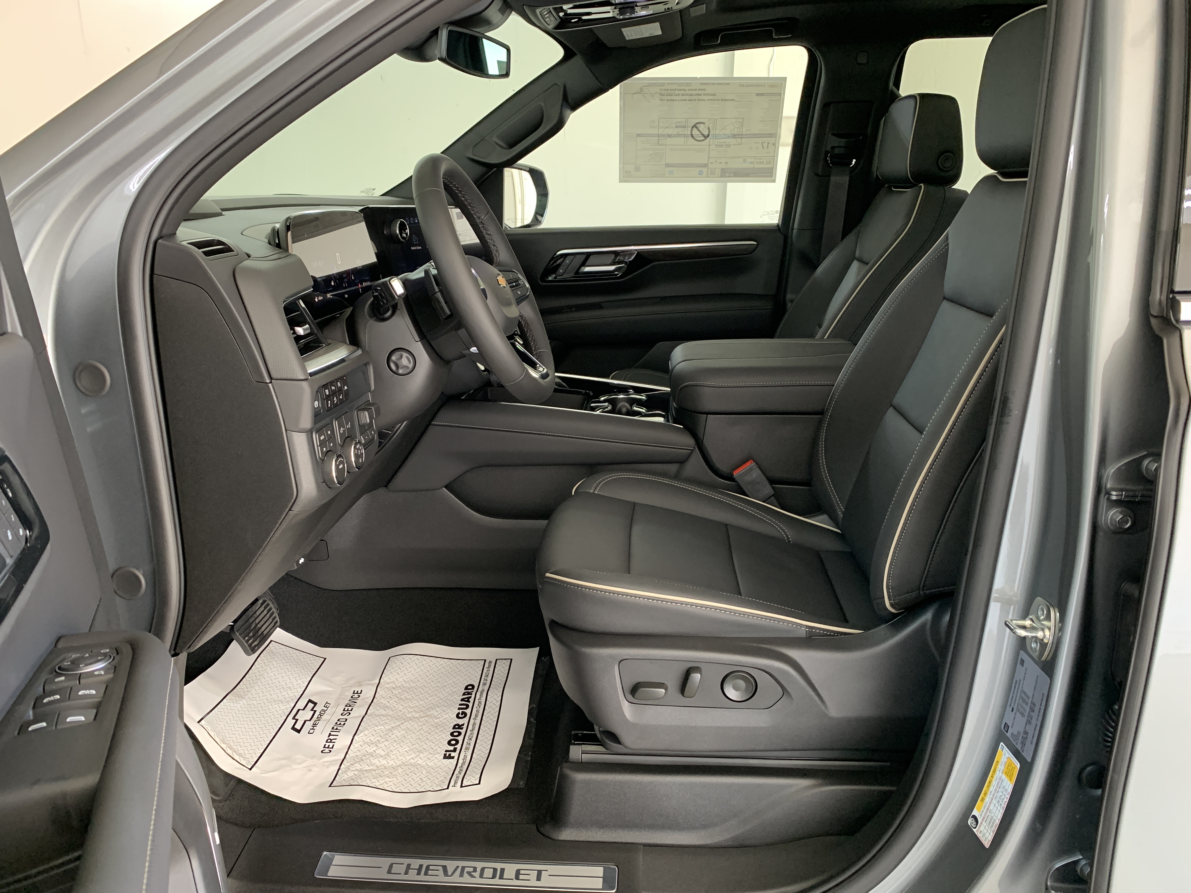 2026 Chevrolet Tahoe Premier - Photo 13