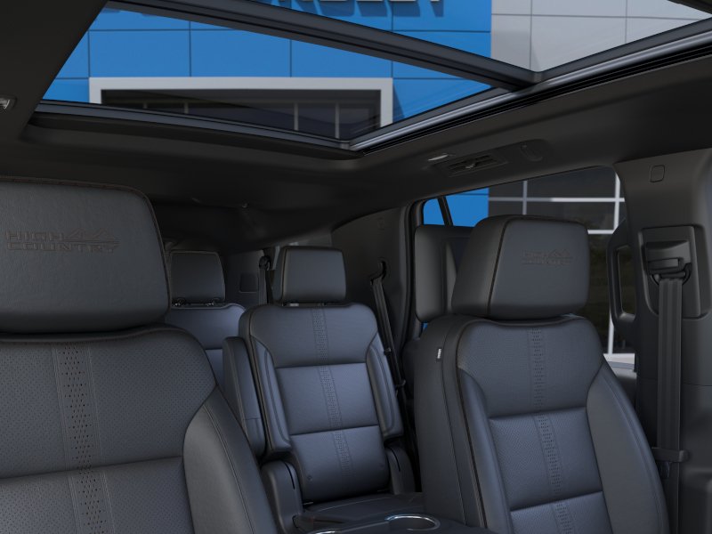 New 2026 Polar White Tricoat Chevrolet High Country image 24