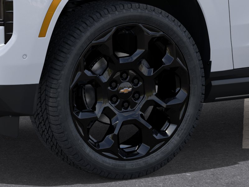 New 2026 Polar White Tricoat Chevrolet High Country image 9