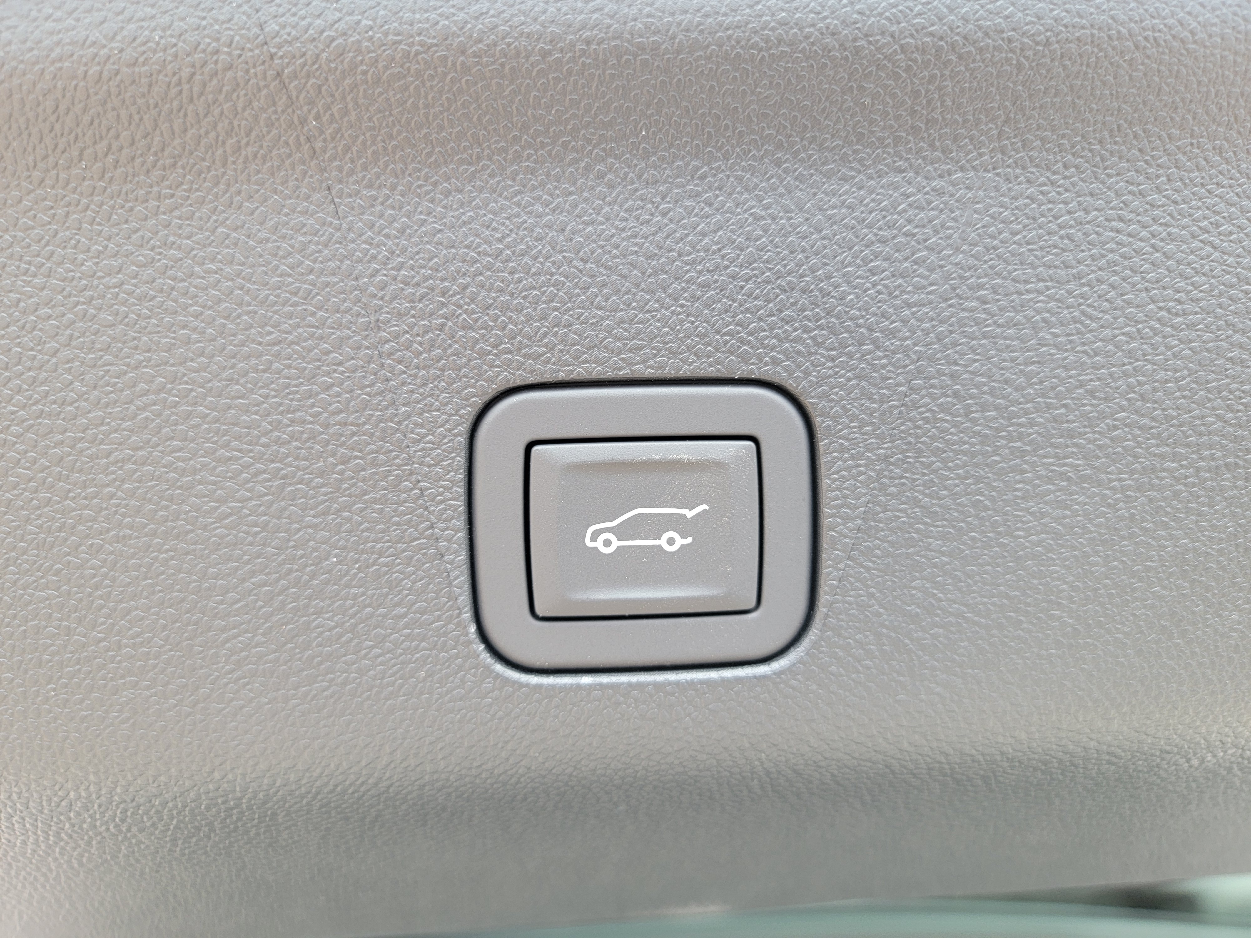 New 2026 Polar White Tricoat Chevrolet High Country image 46