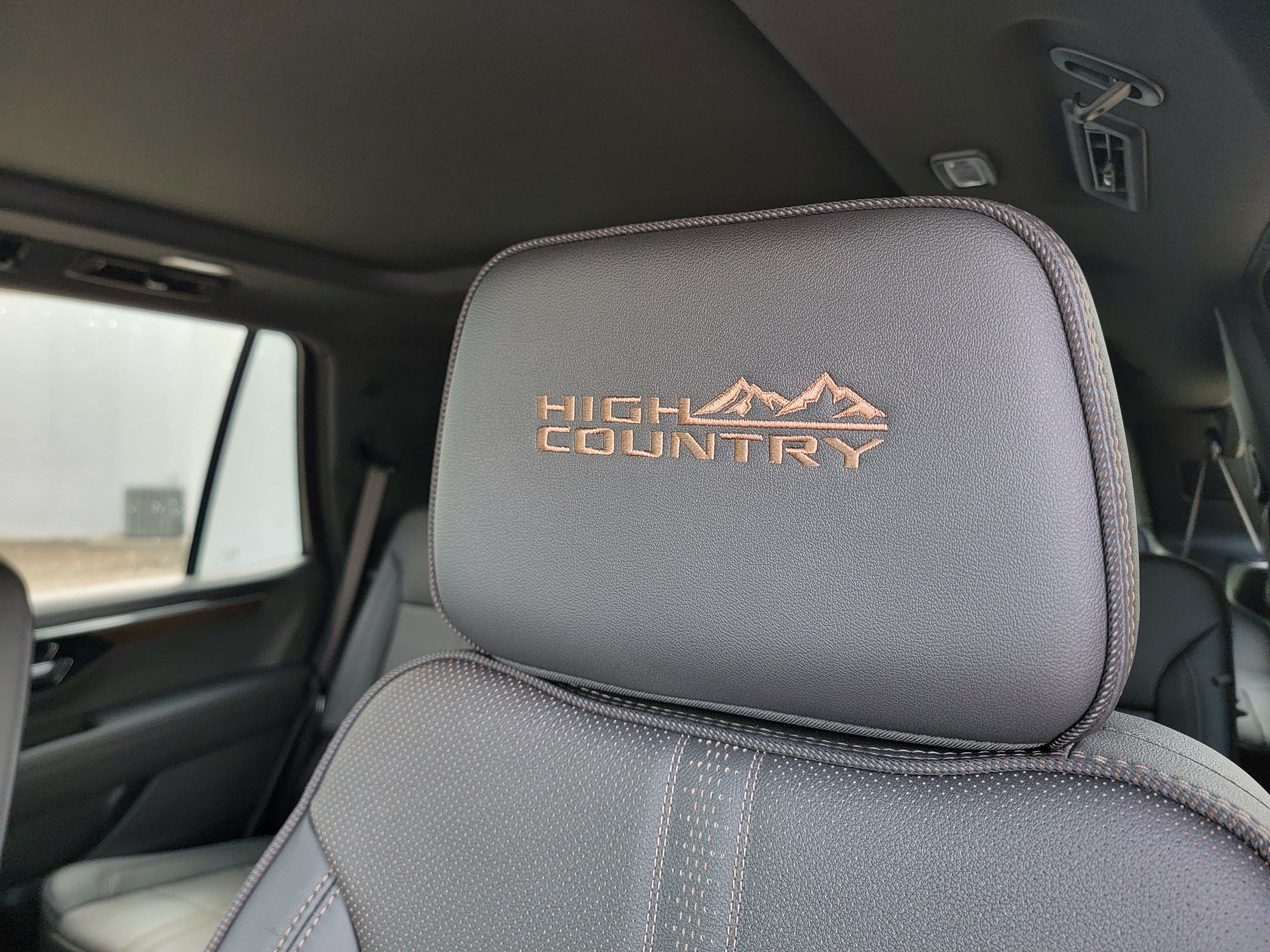 New 2026 Polar White Tricoat Chevrolet High Country image 18