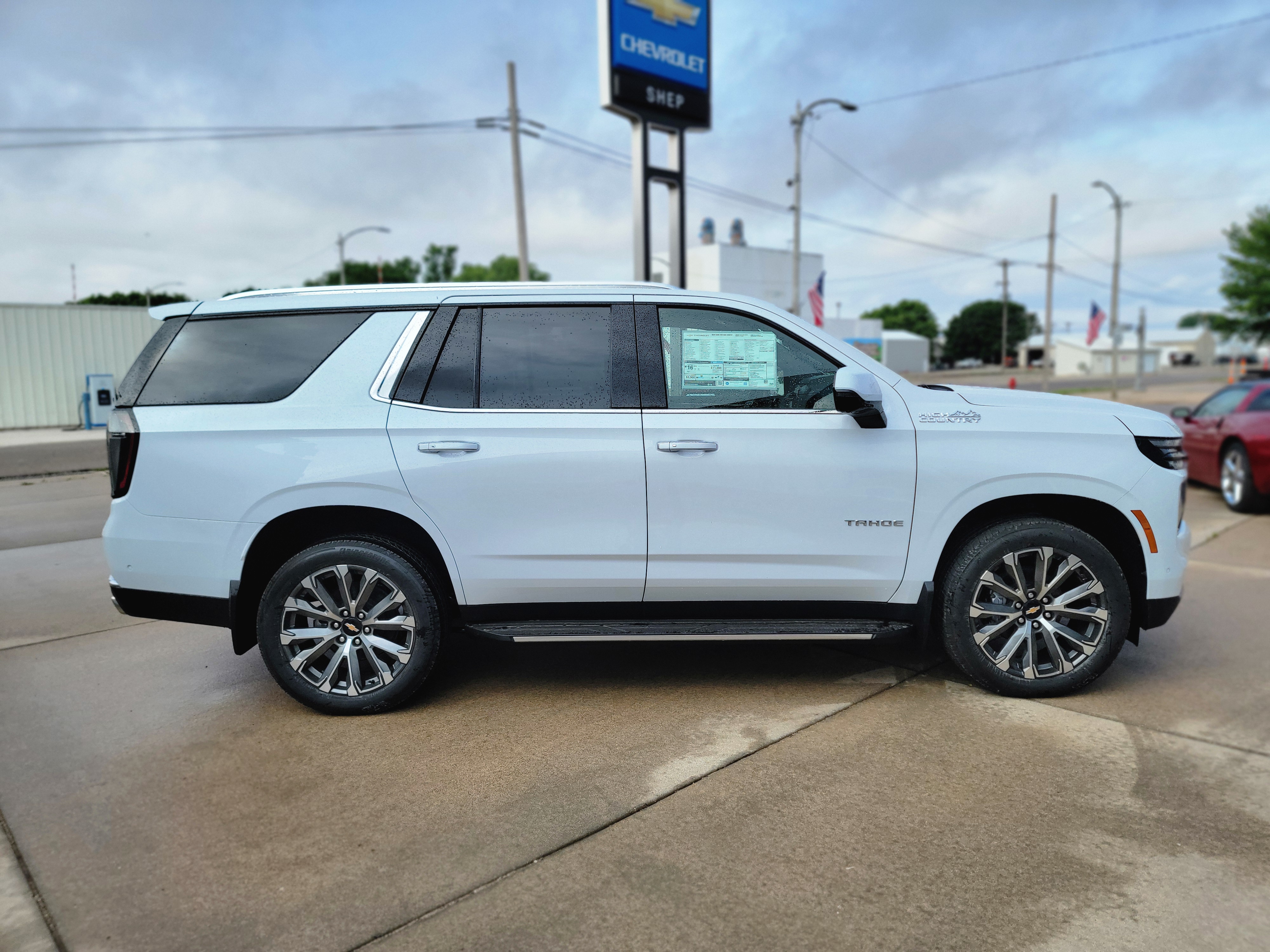 New 2026 Polar White Tricoat Chevrolet High Country image 3