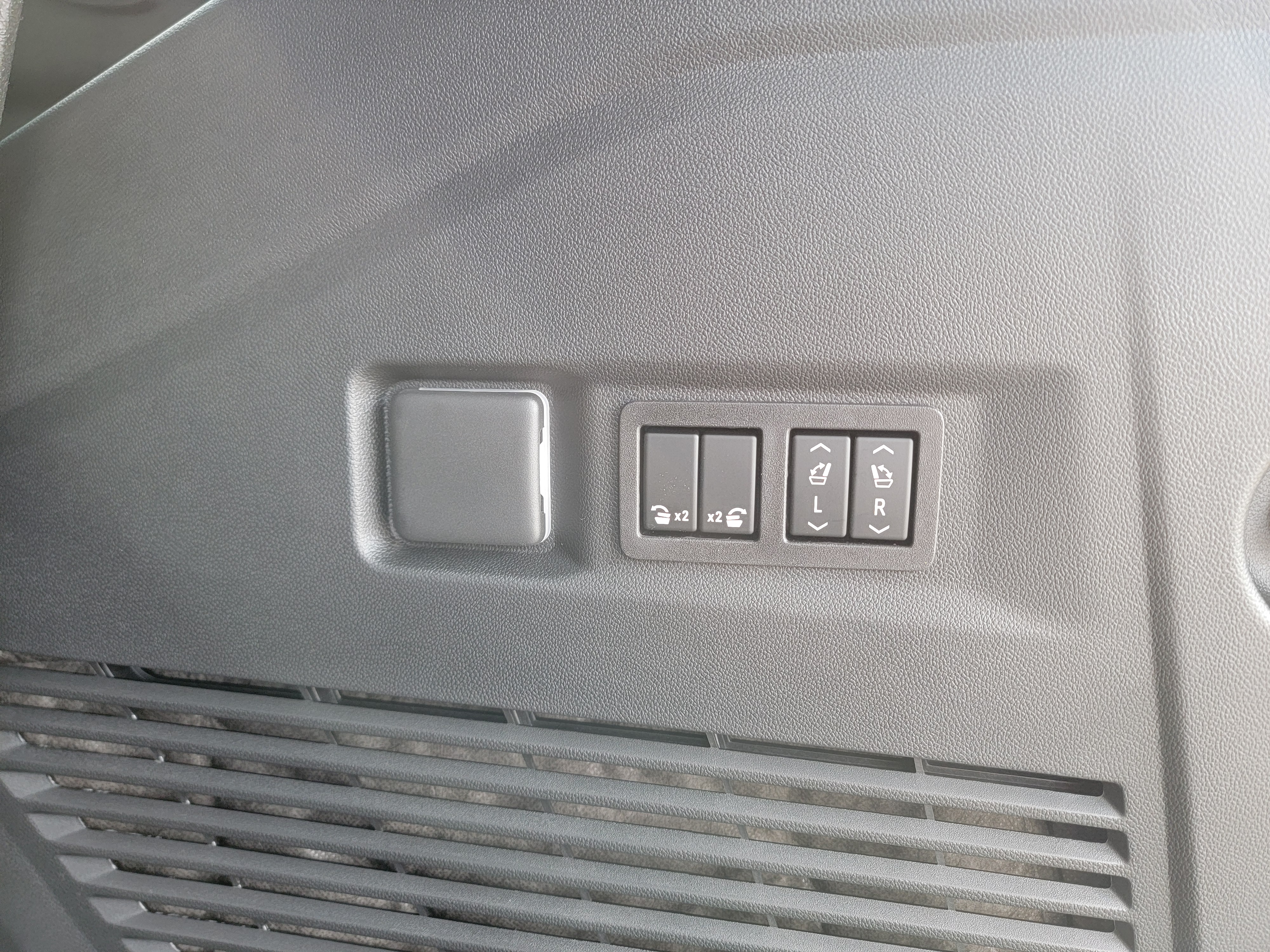 New 2026 Polar White Tricoat Chevrolet High Country image 43