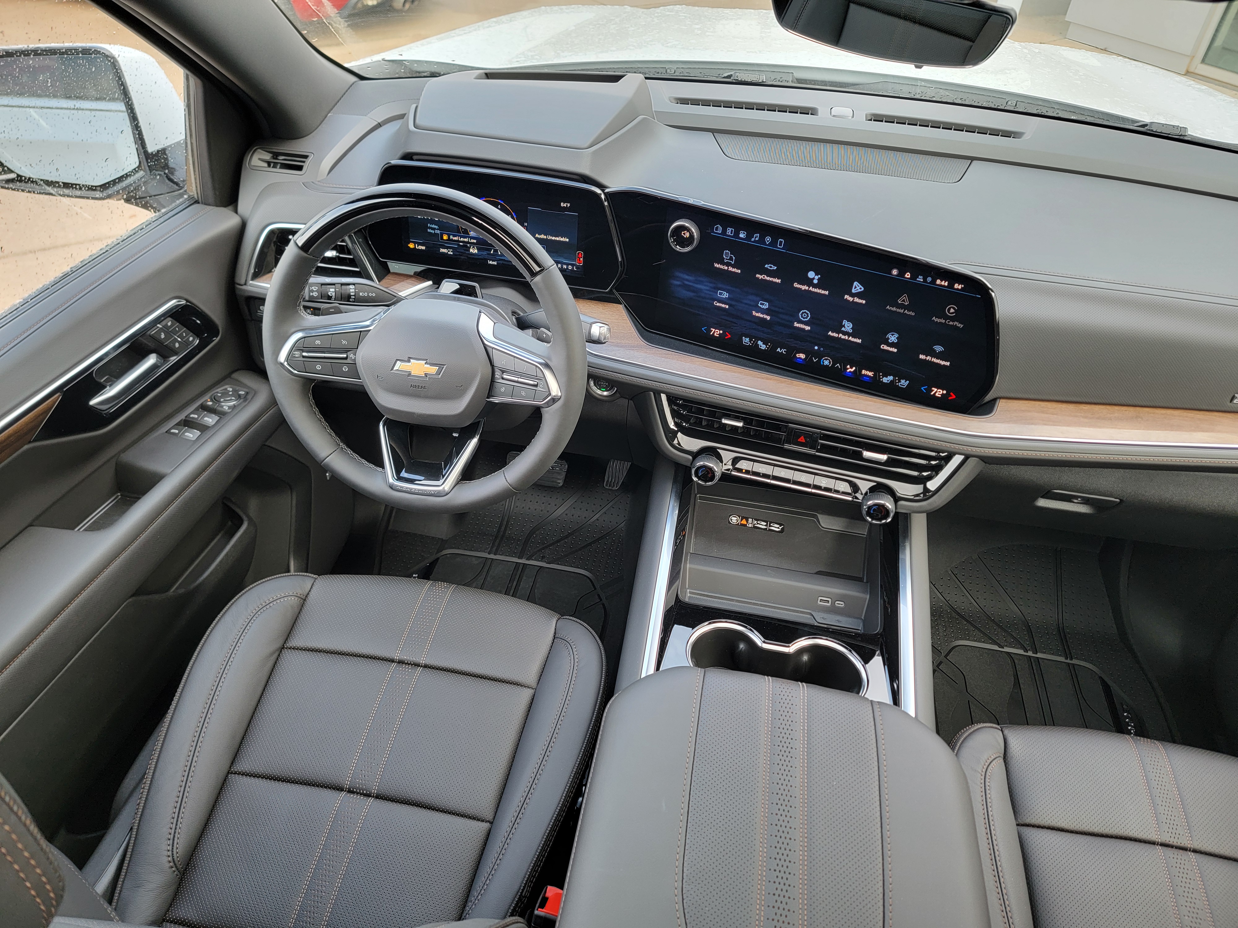 New 2026 Polar White Tricoat Chevrolet High Country image 22