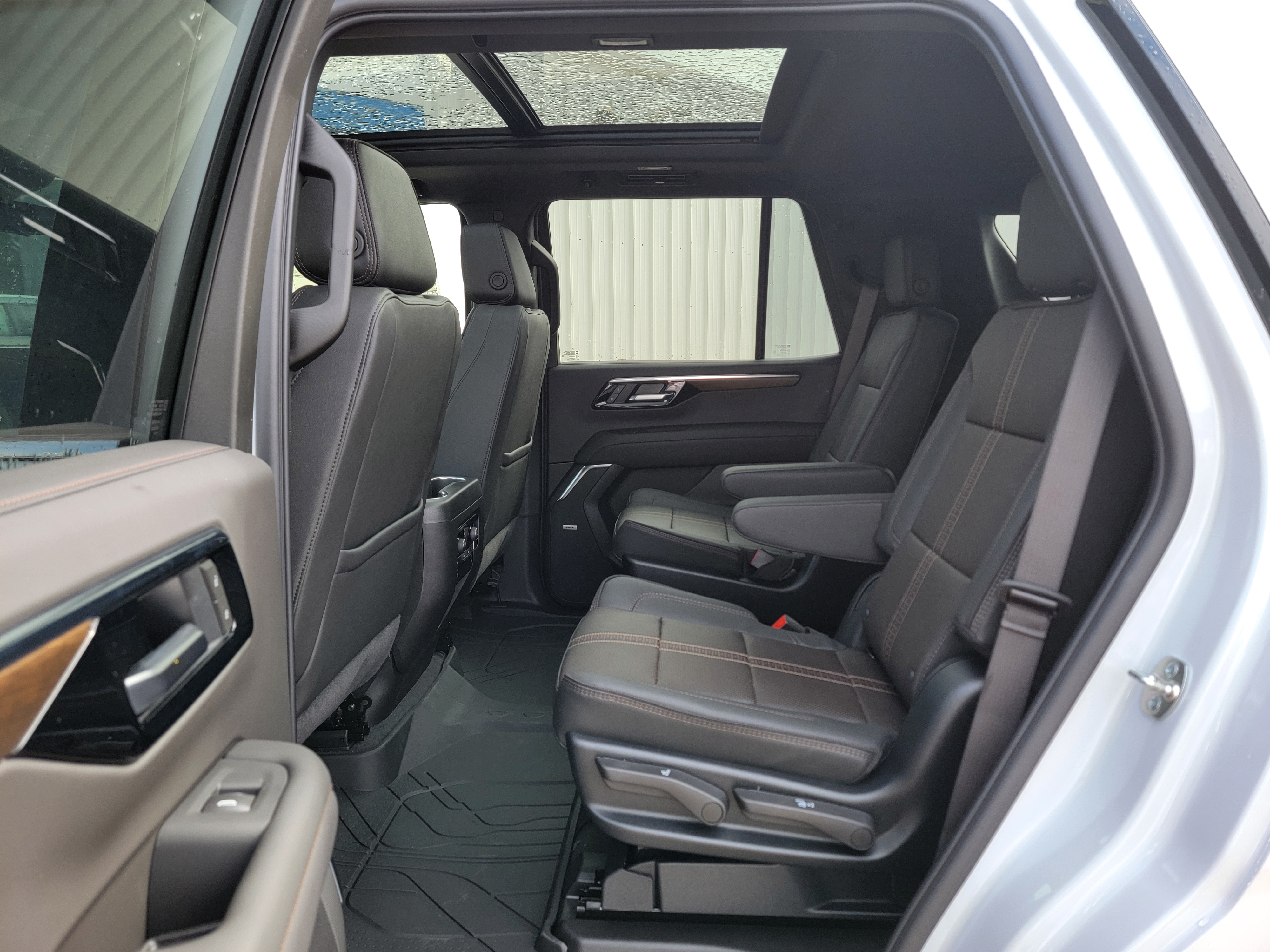New 2026 Polar White Tricoat Chevrolet High Country image 47