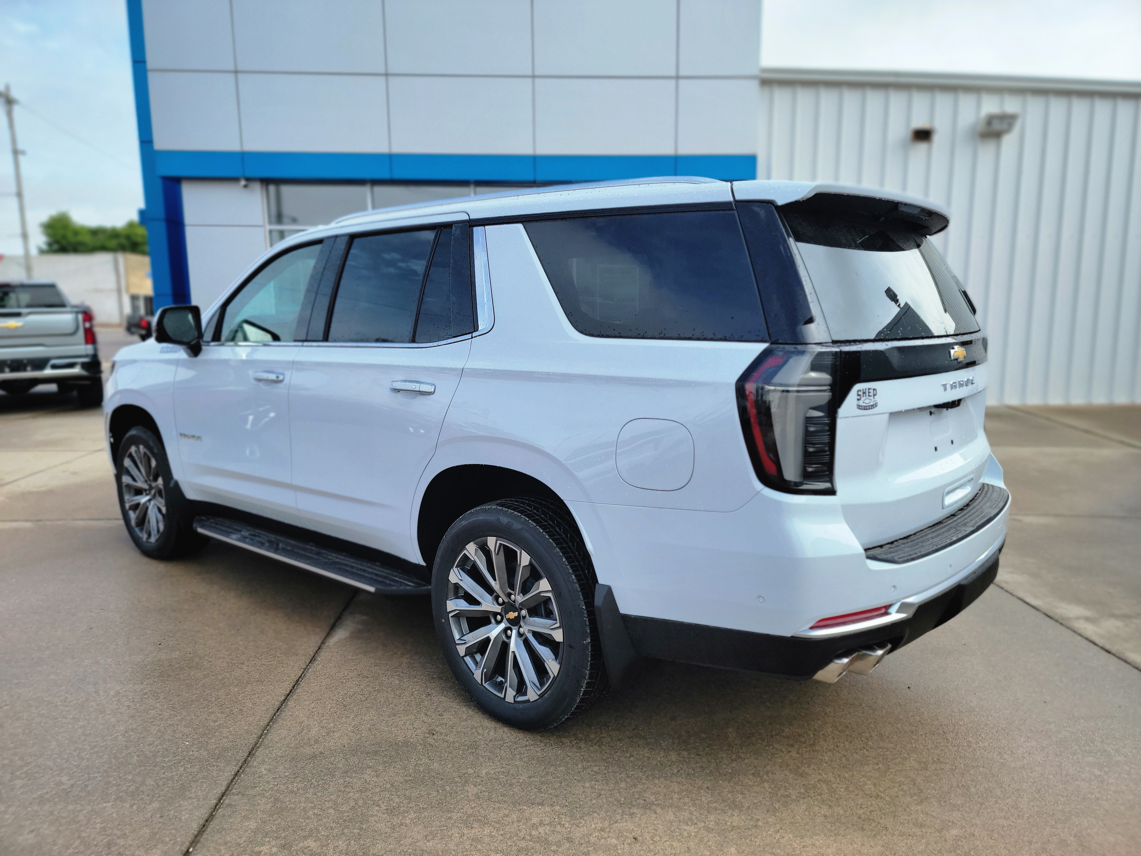 New 2026 Polar White Tricoat Chevrolet High Country image 6