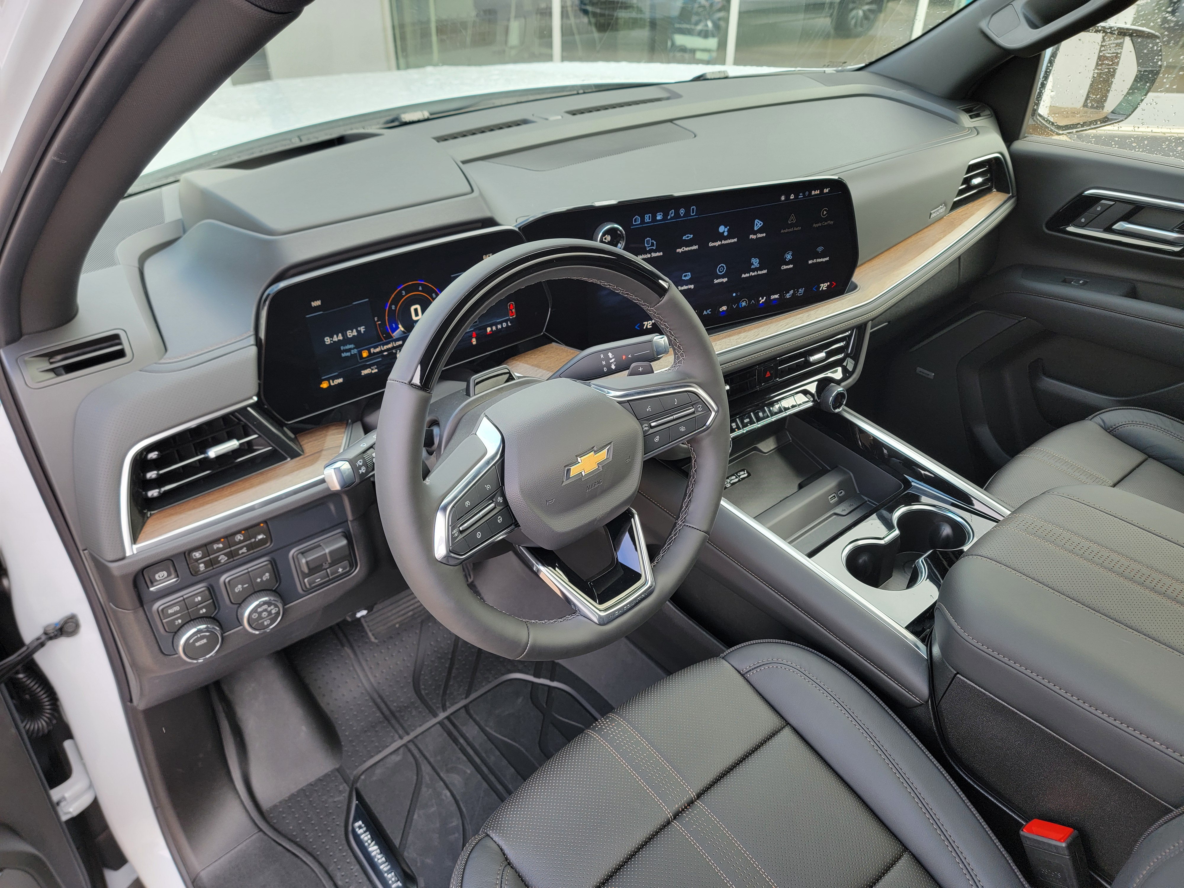 New 2026 Polar White Tricoat Chevrolet High Country image 20