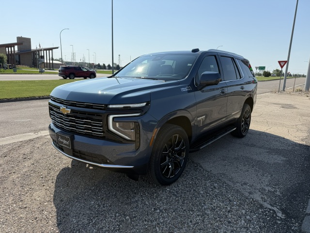 2025 Chevrolet Tahoe High Country photo 2