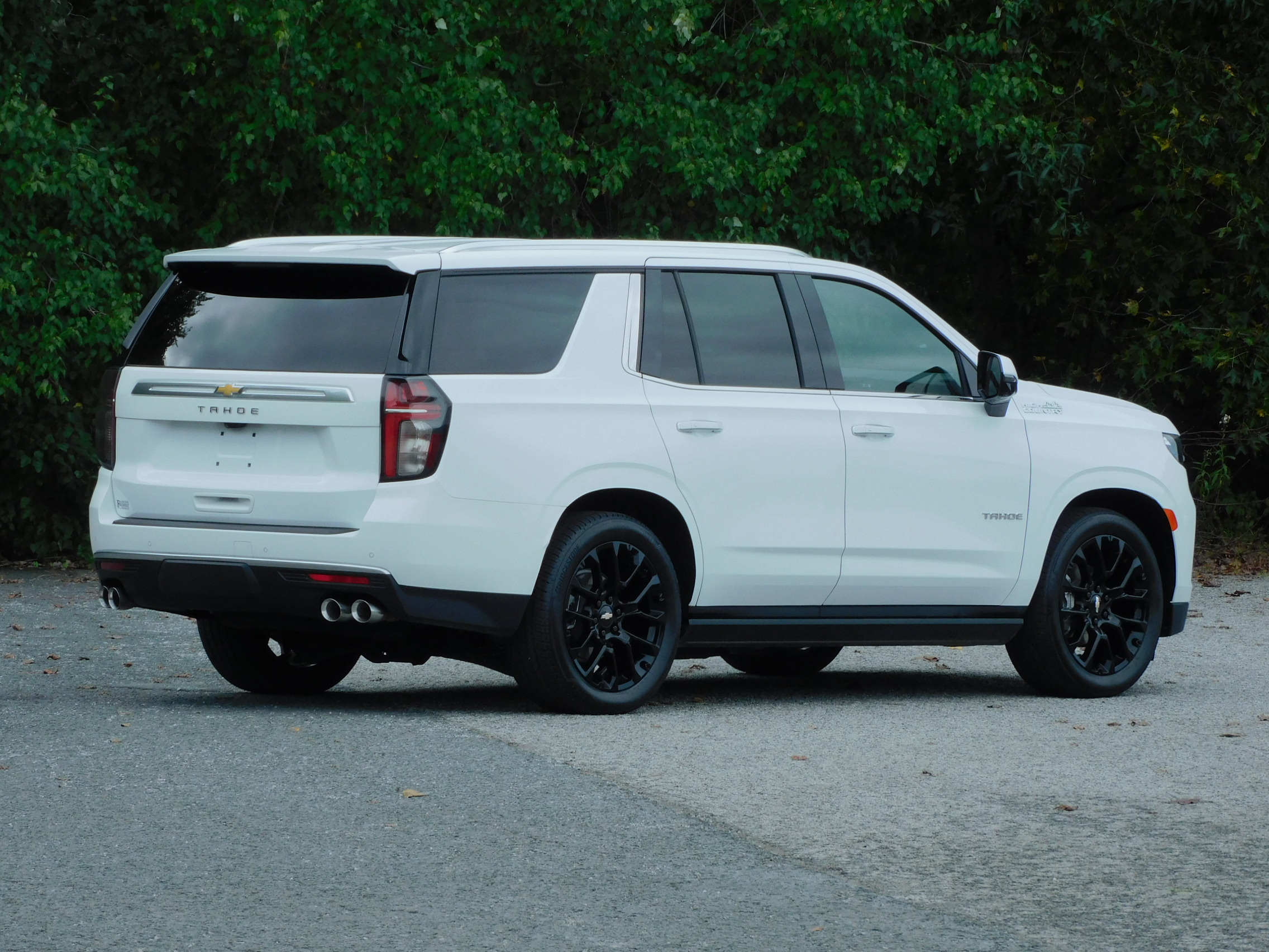 2024 Chevrolet Tahoe High Country photo 2