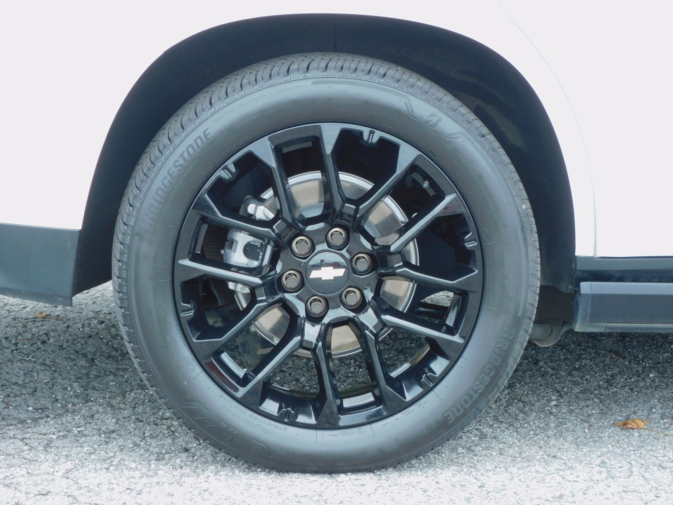 2024 Chevrolet Tahoe High Country photo 3
