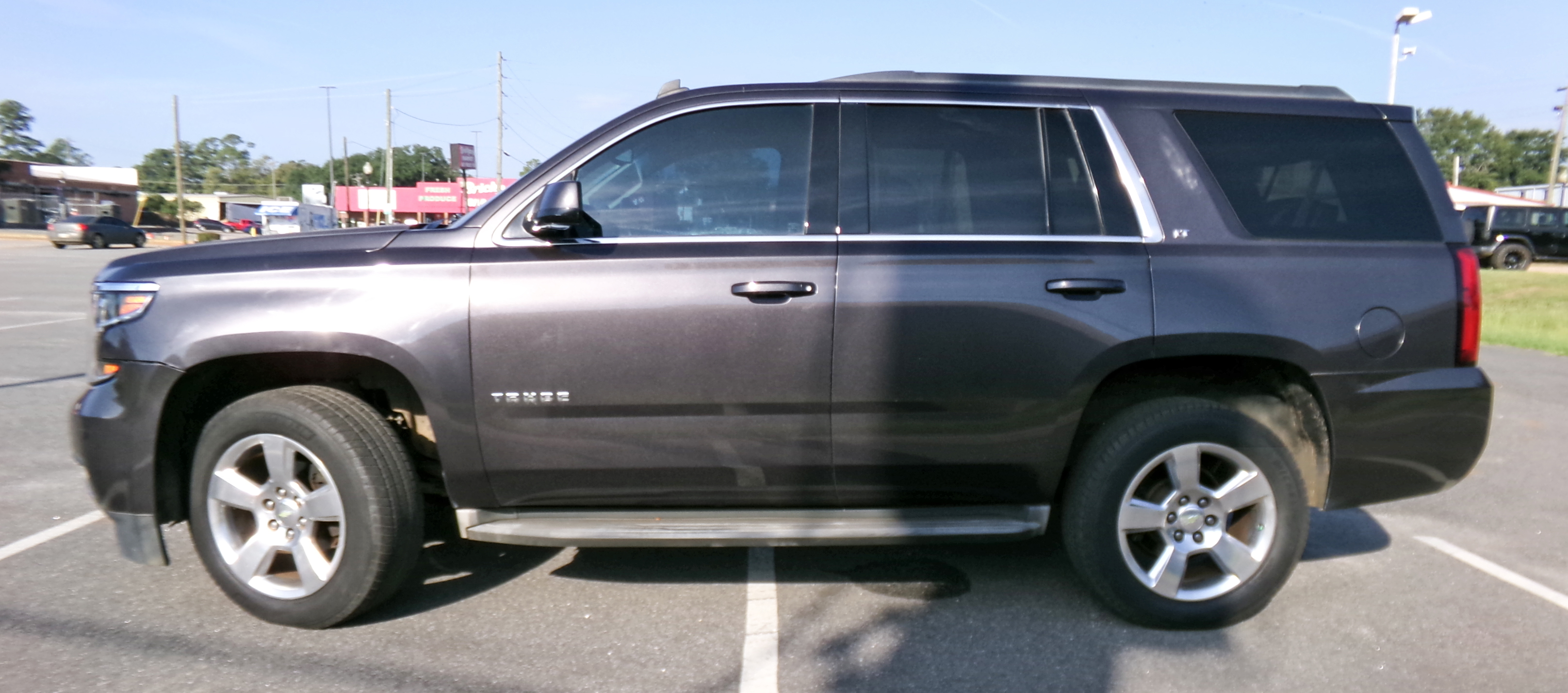 2015 Chevrolet Tahoe LT - Photo 2
