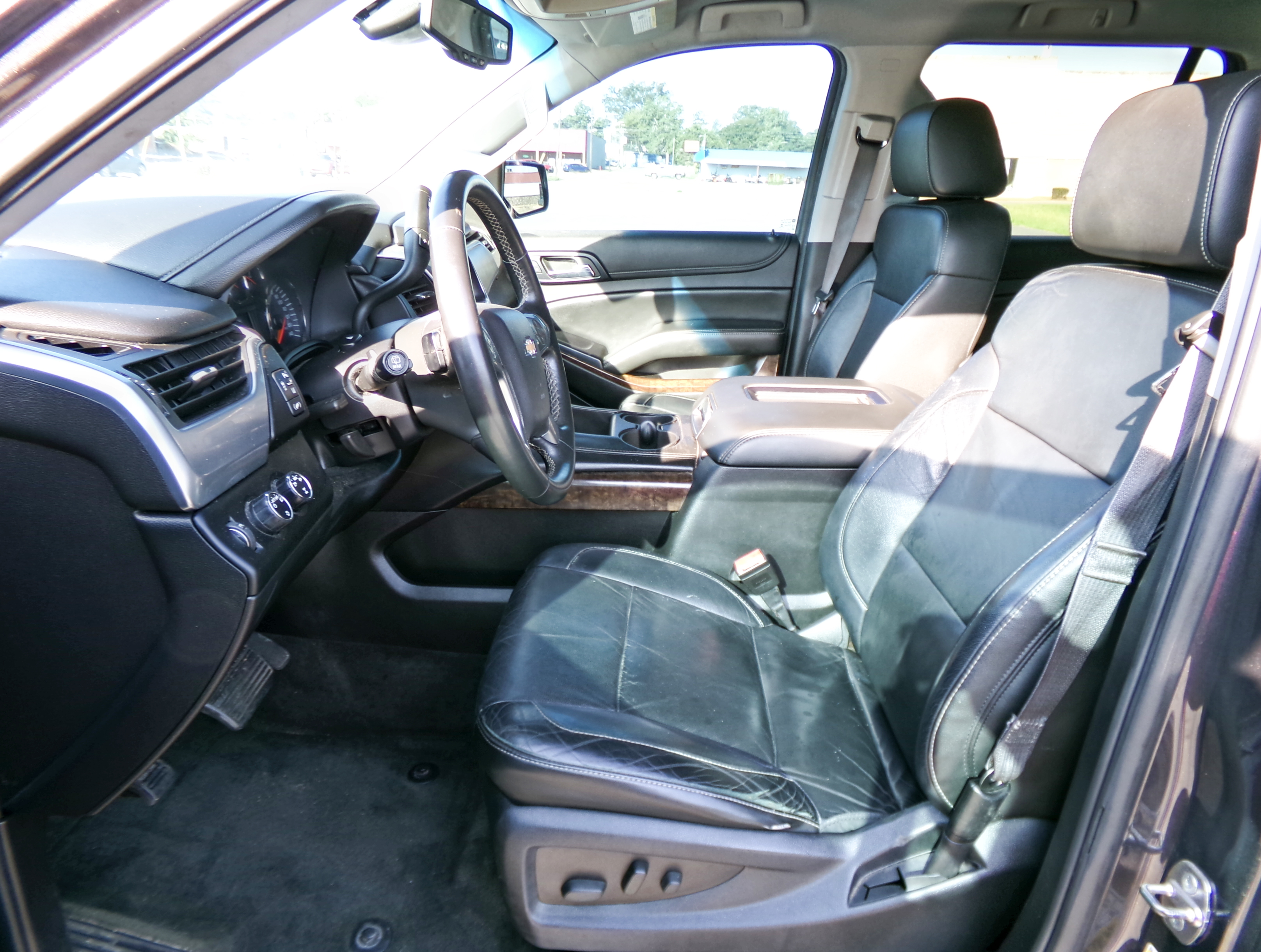 2015 Chevrolet Tahoe LT - Photo 11