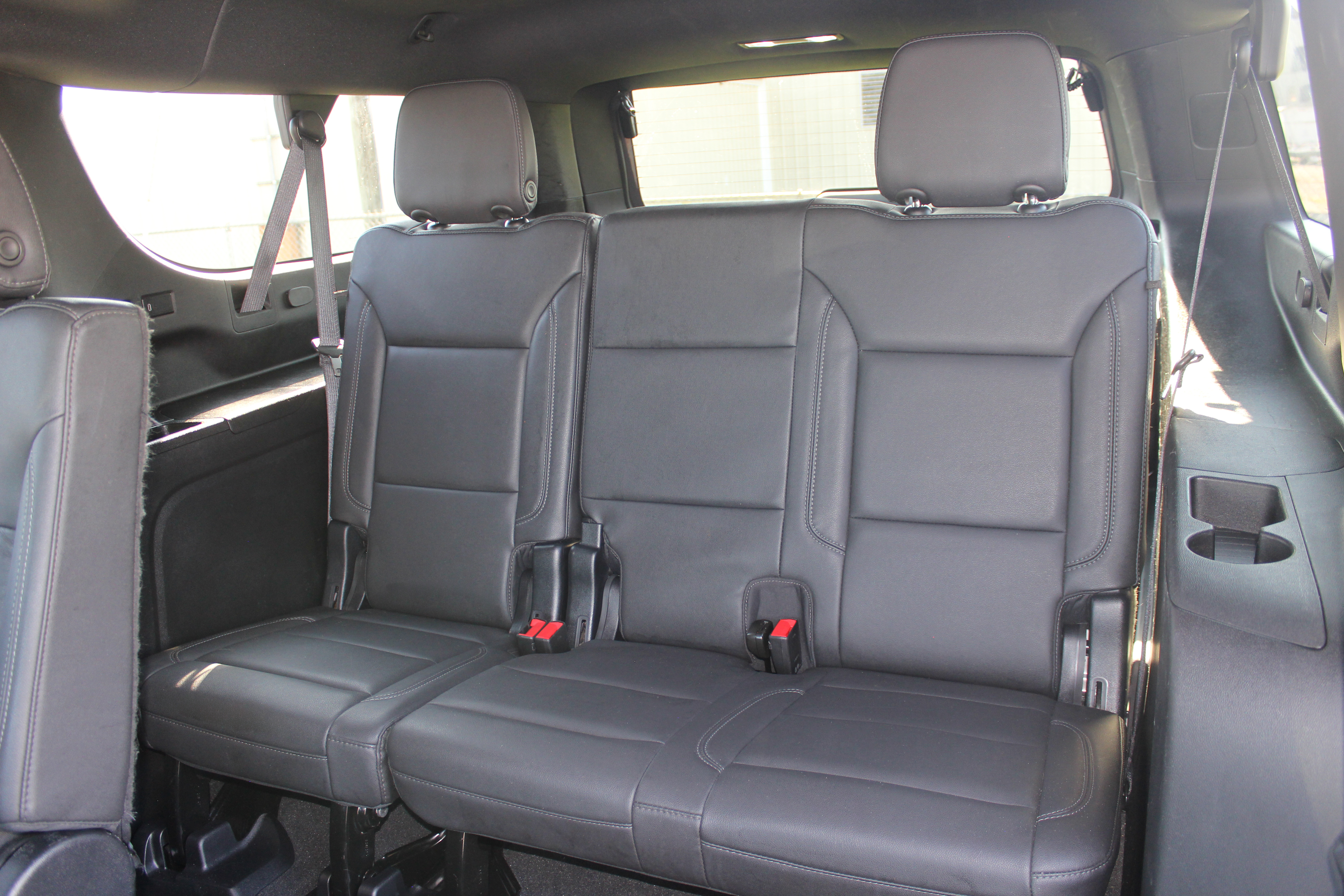2023 Chevrolet Suburban LT - Photo 15
