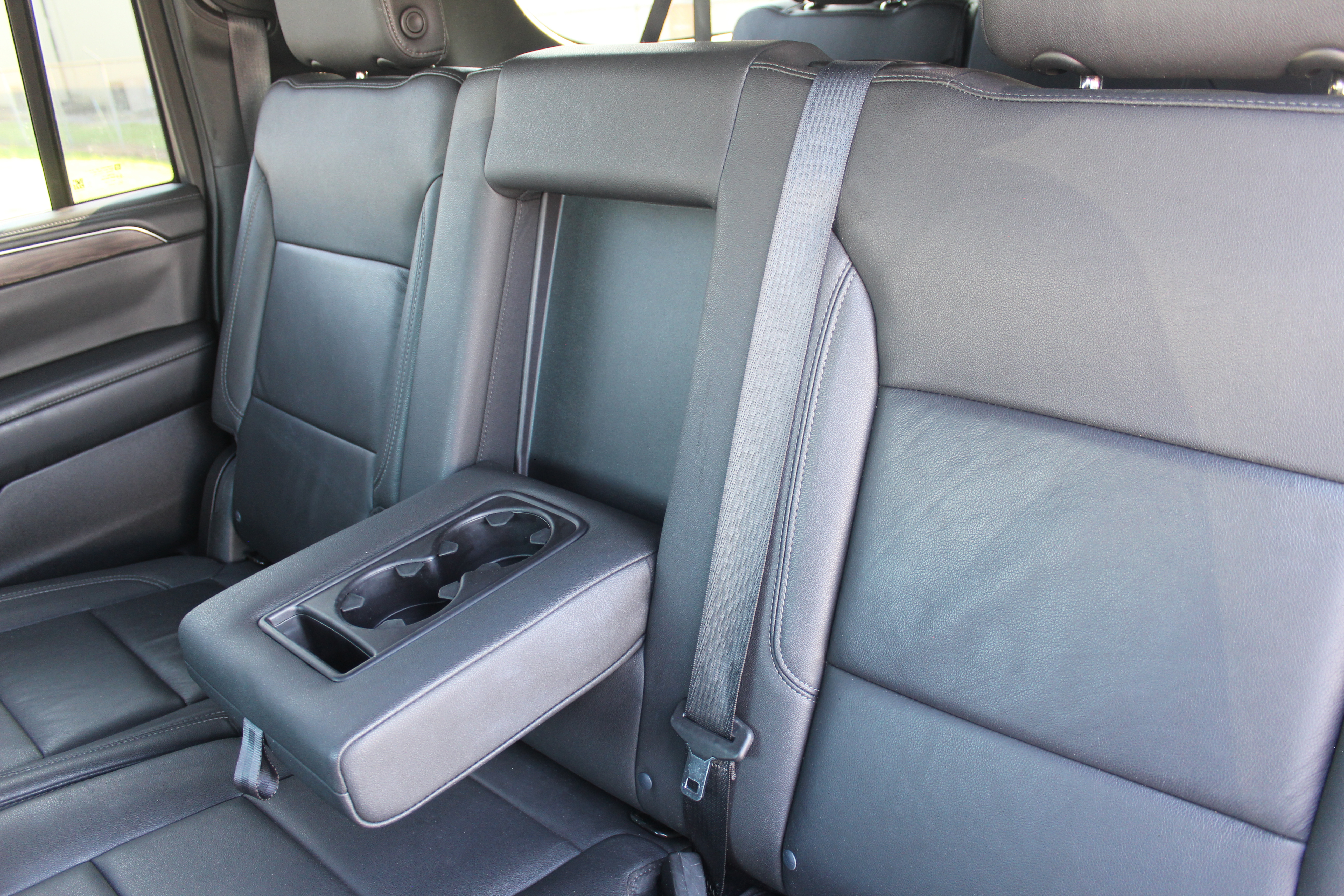 2023 Chevrolet Suburban LT - Photo 14