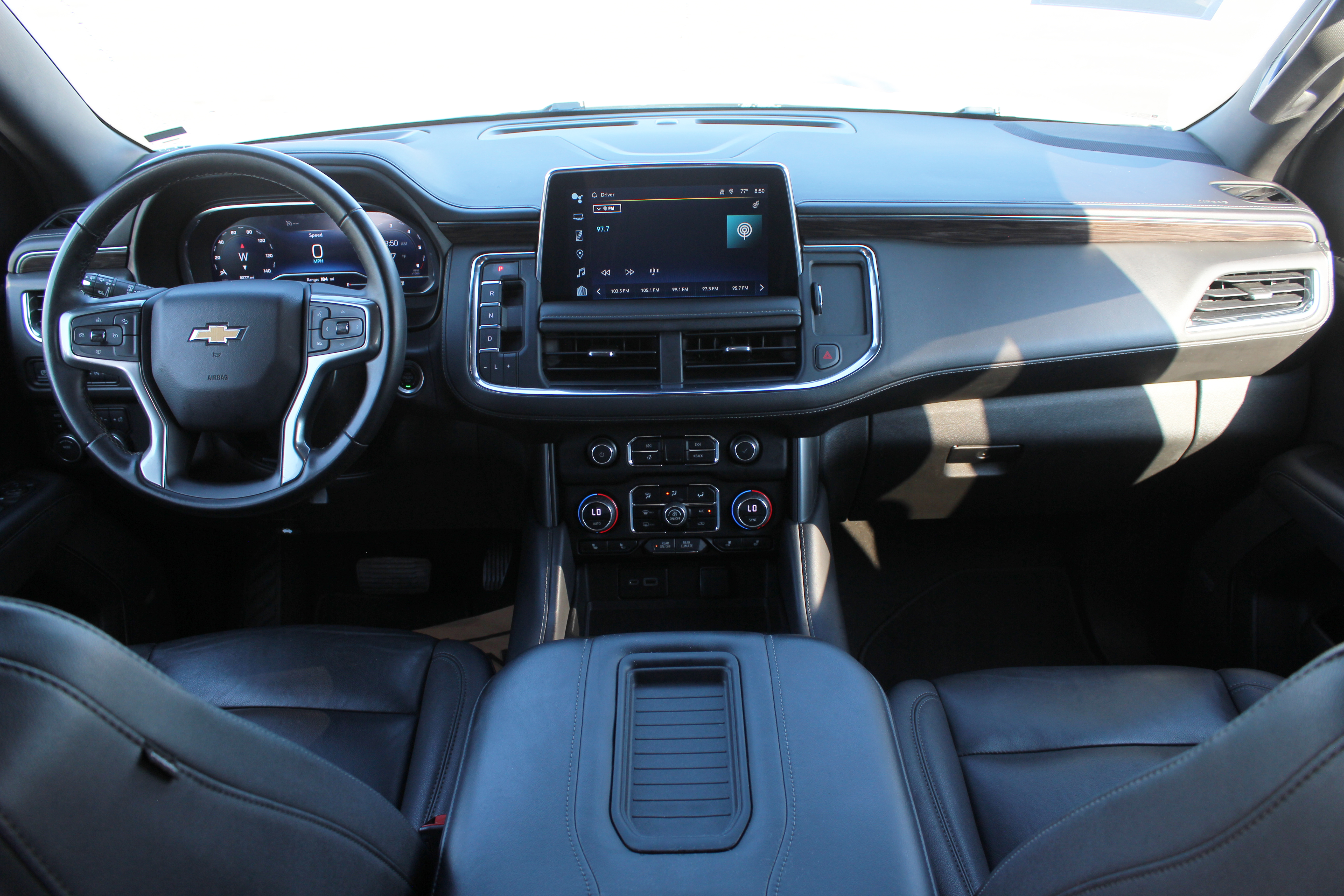 2023 Chevrolet Suburban LT - Photo 7