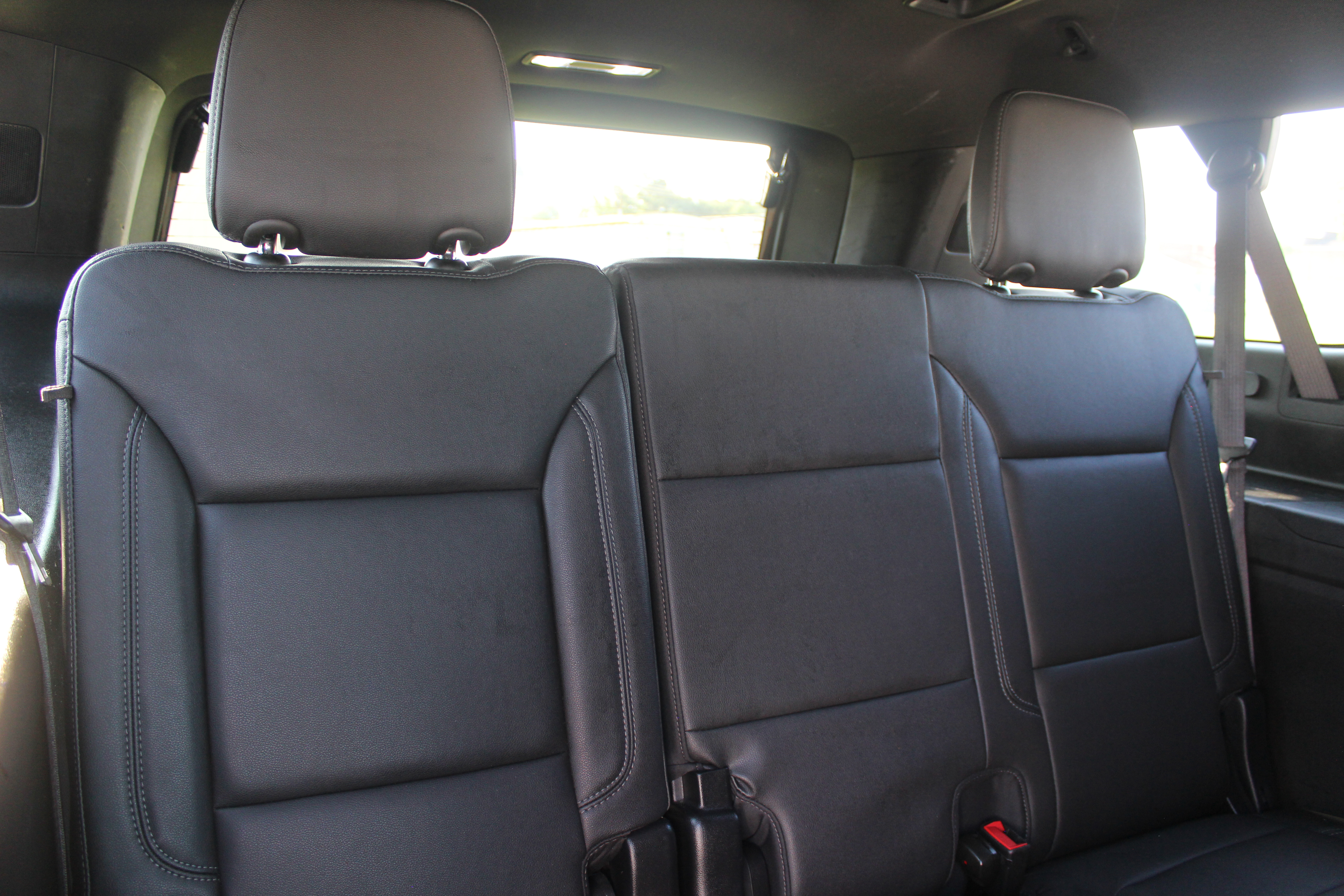 2023 Chevrolet Suburban LT - Photo 17
