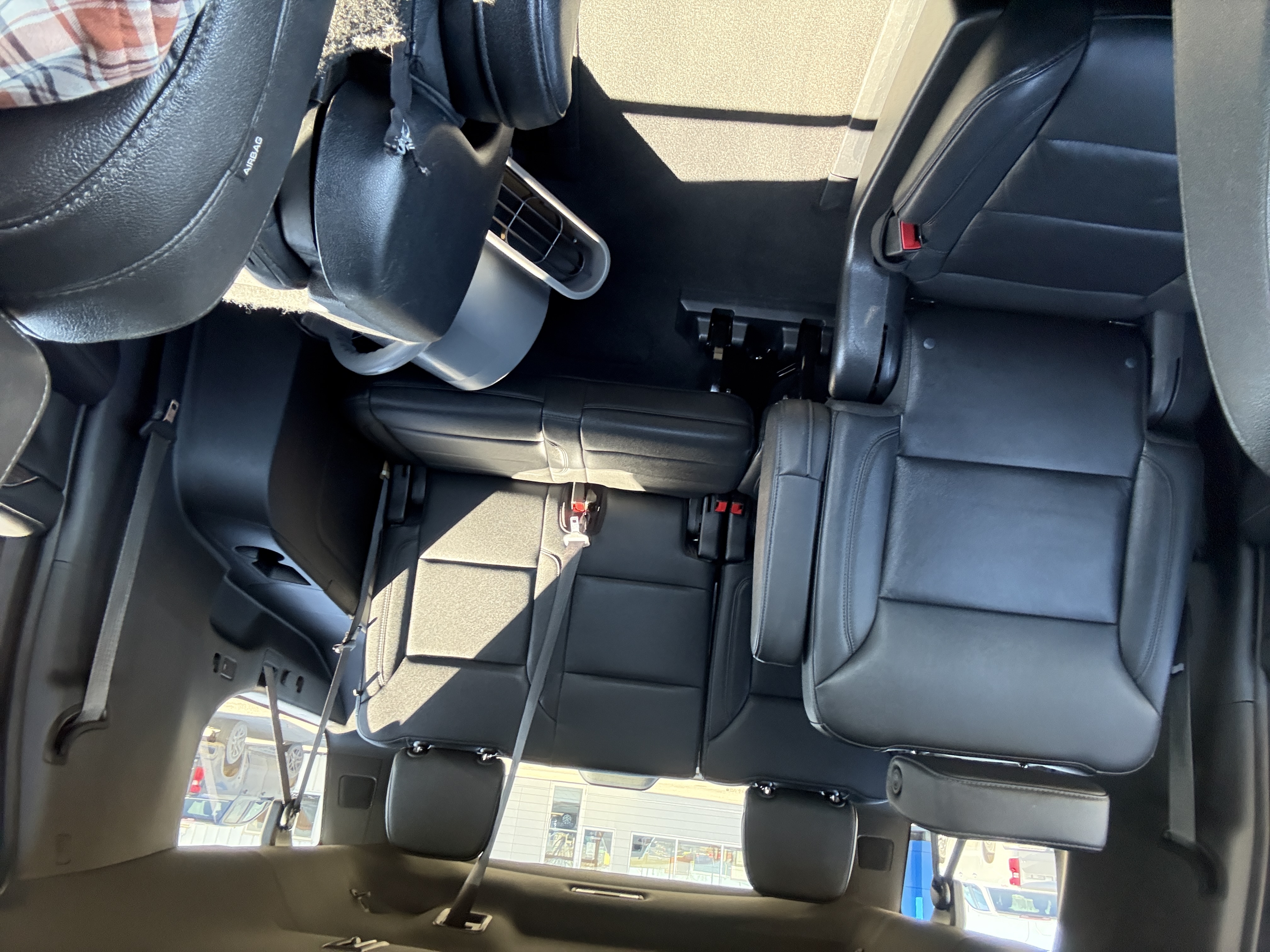 2022 Chevrolet Suburban Z71 - Photo 26