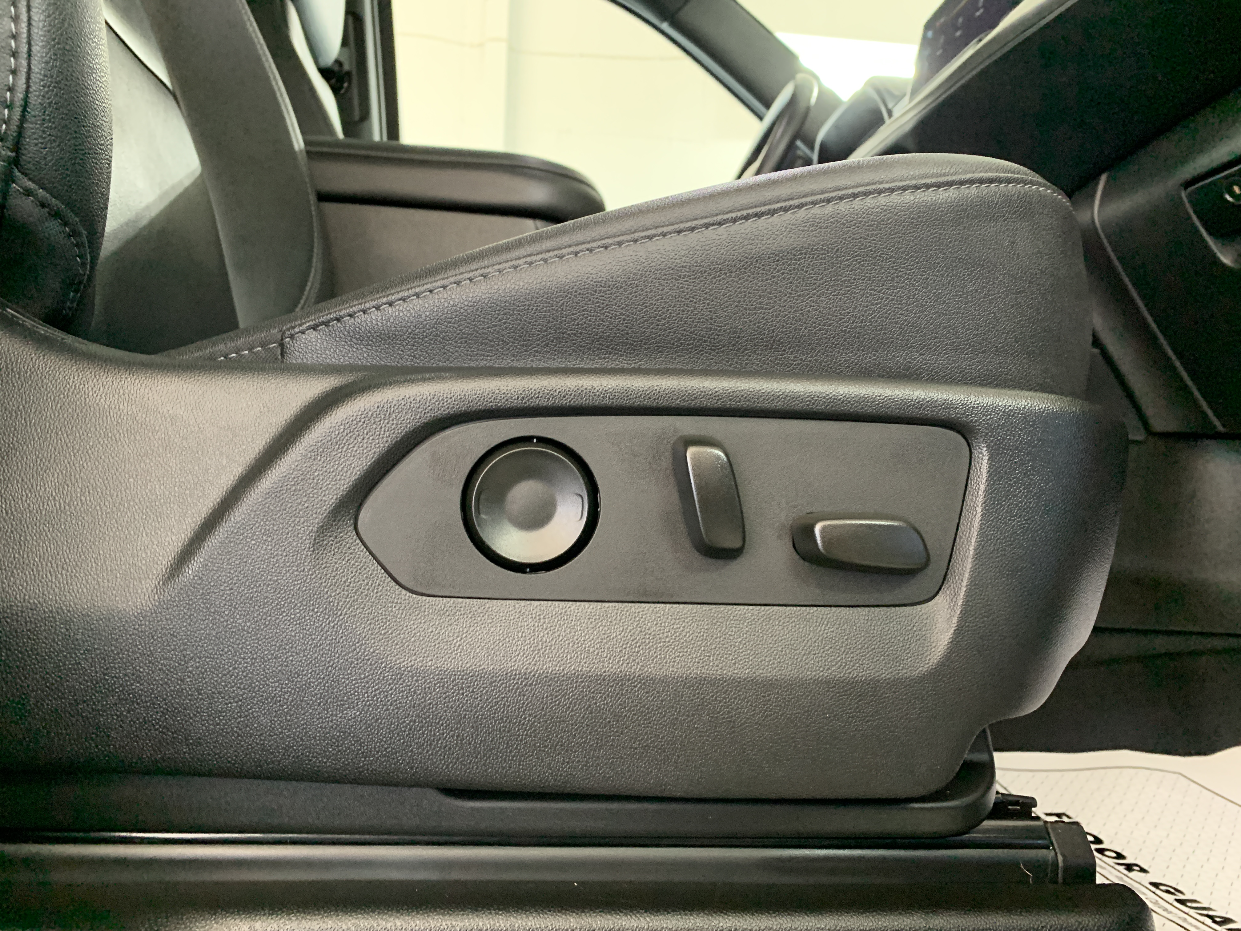 2023 Chevrolet Tahoe Z71 - Photo 34