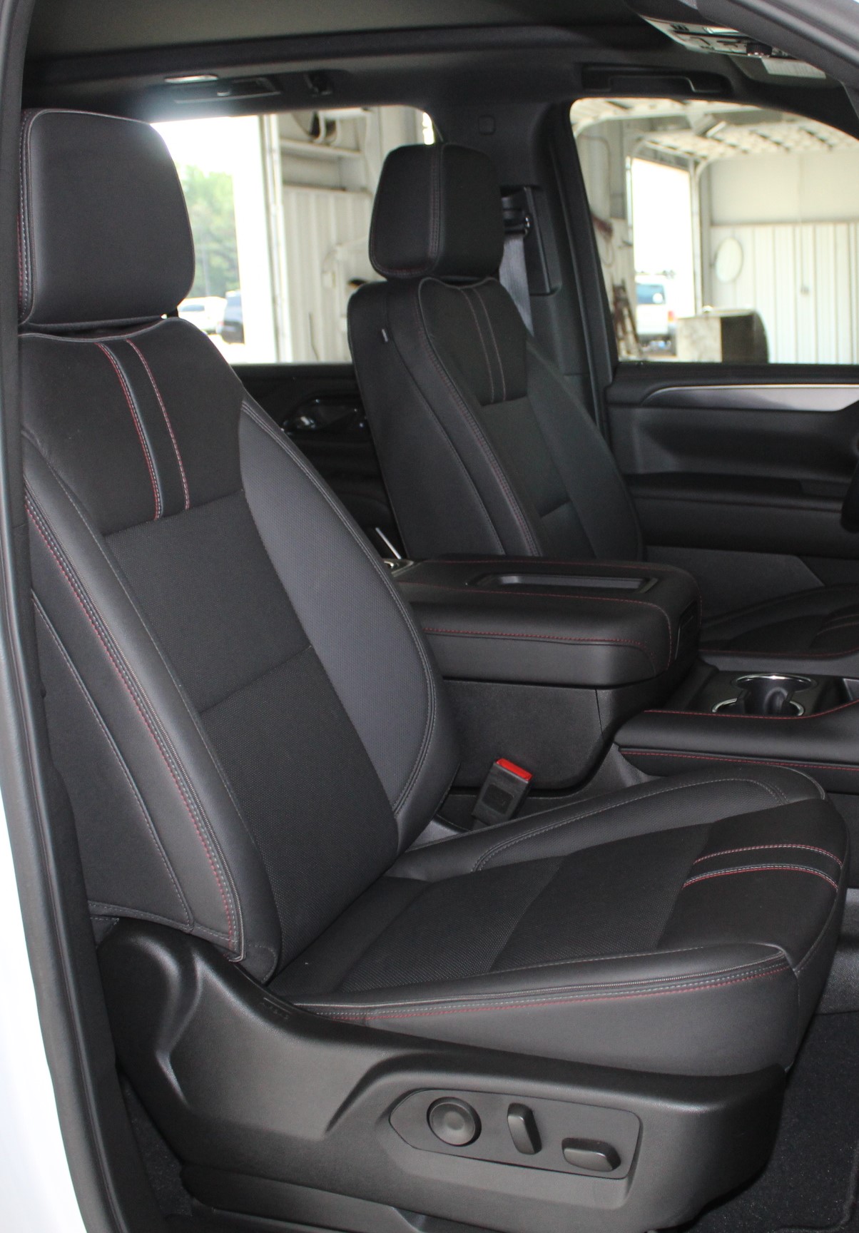 2024 Chevrolet Tahoe RST photo 13