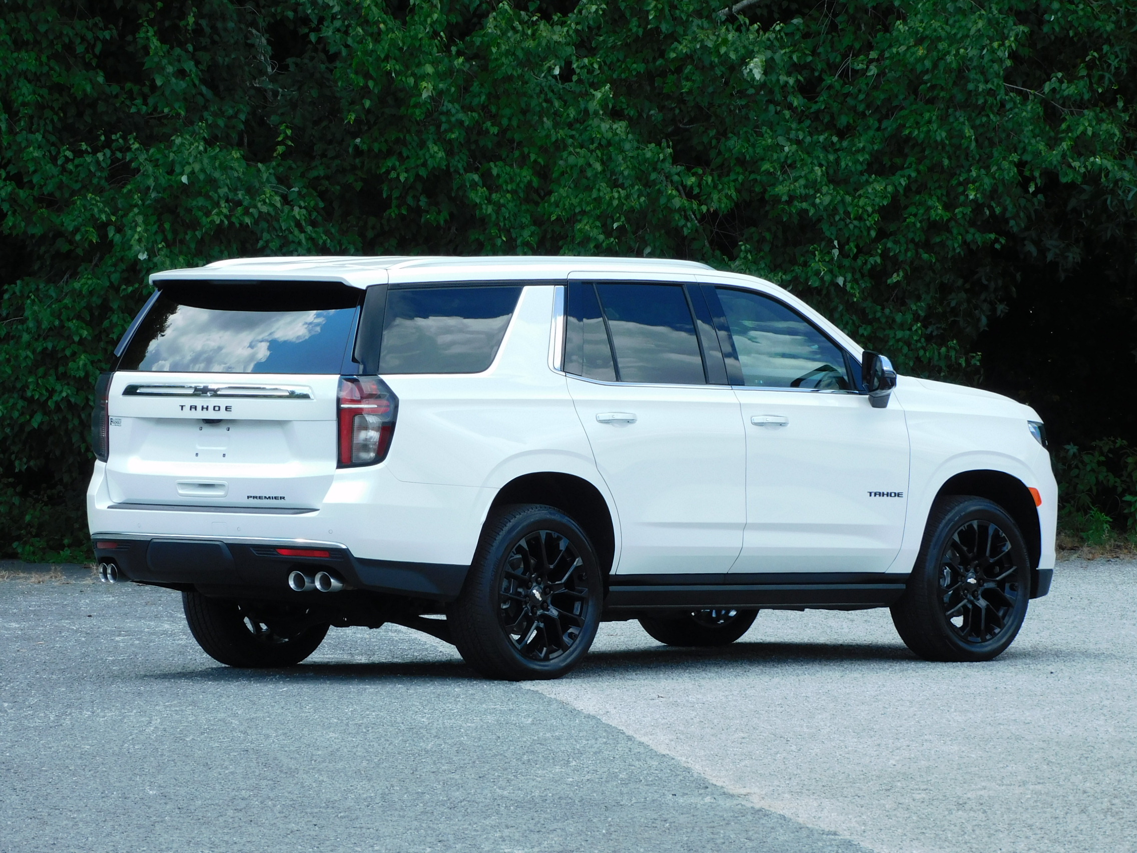 2024 Chevrolet Tahoe Premier photo 6