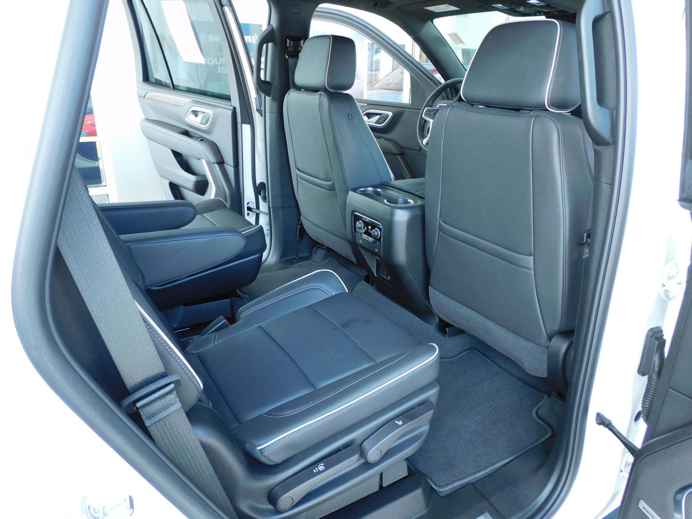 2024 Chevrolet Tahoe Premier photo 22