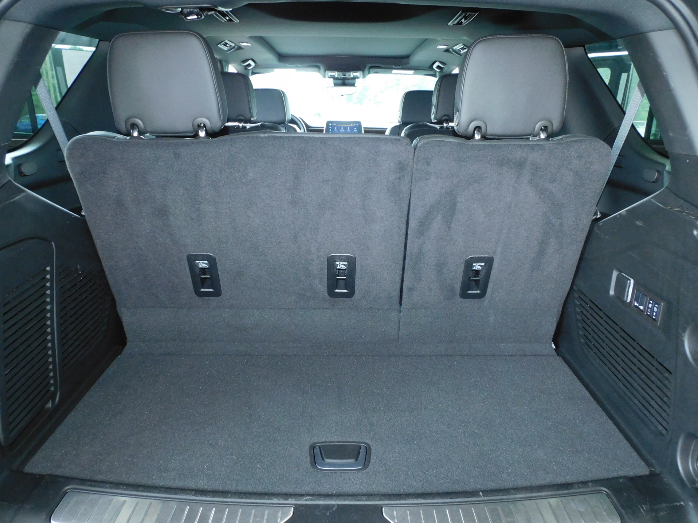 2024 Chevrolet Tahoe Premier photo 20