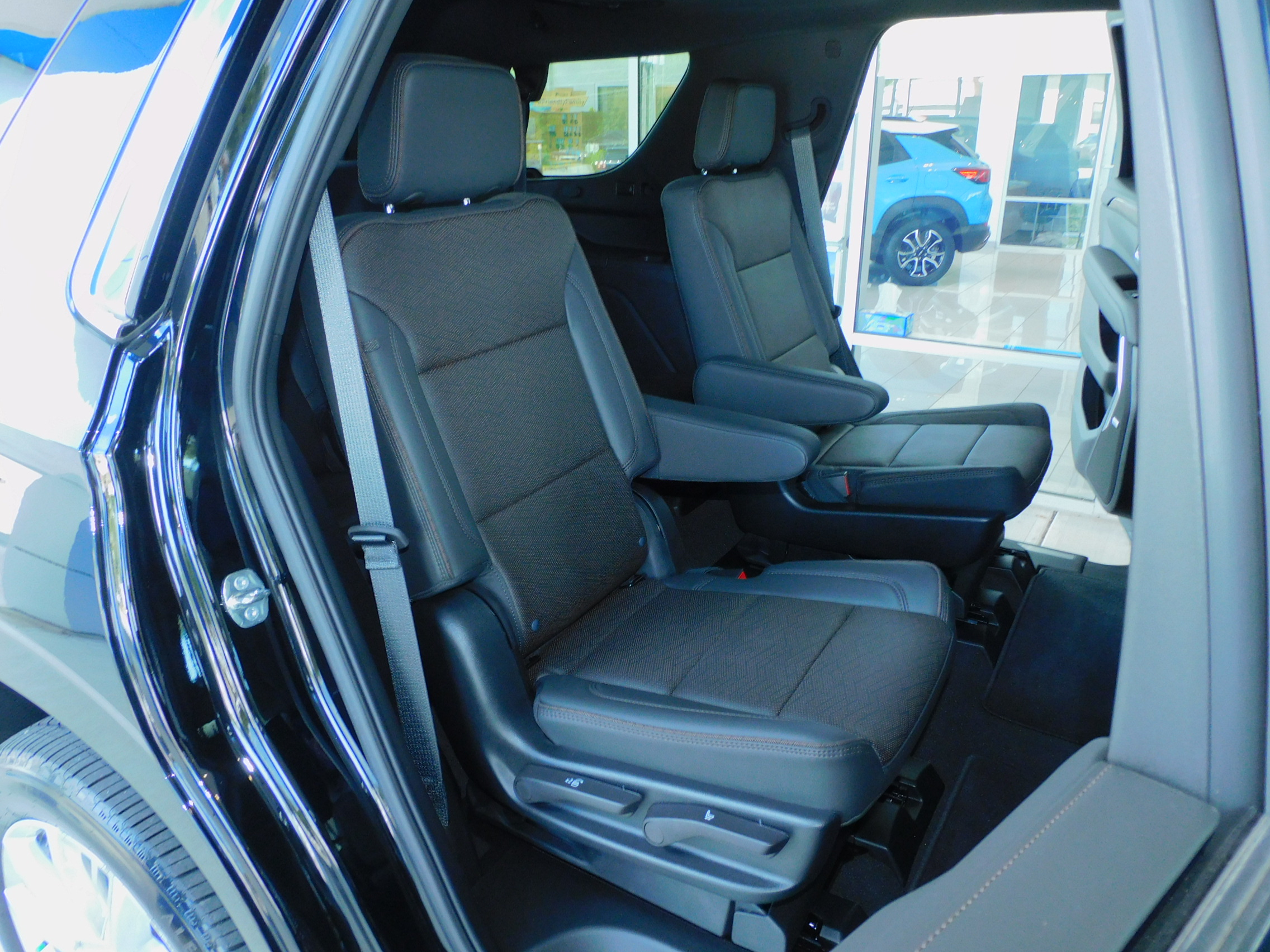 2024 Chevrolet Tahoe High Country photo 24