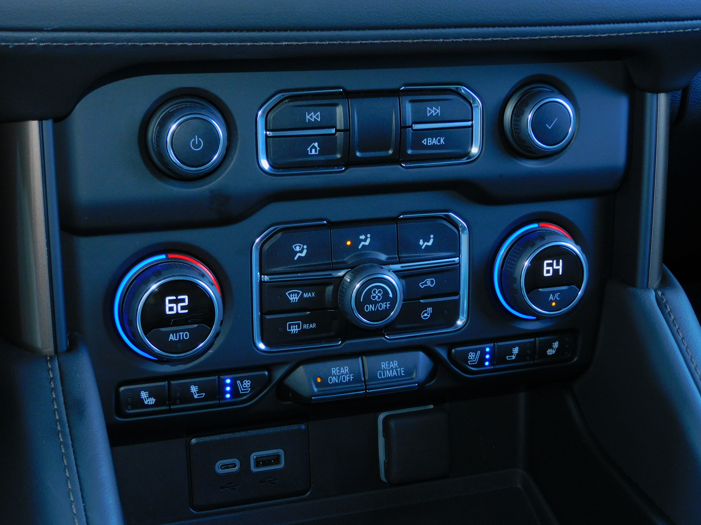2024 Chevrolet Tahoe High Country photo 7