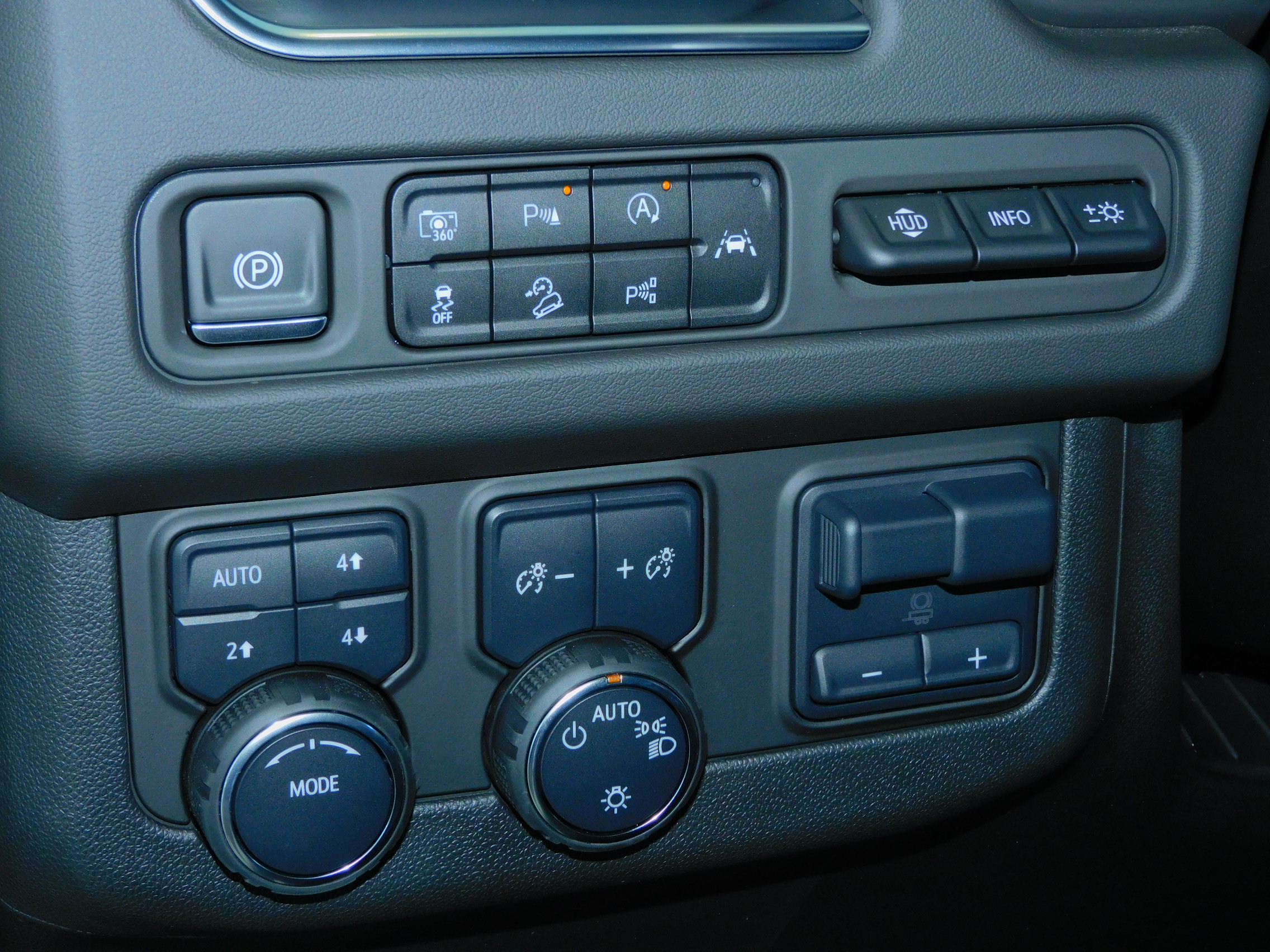 2024 Chevrolet Tahoe High Country photo 27