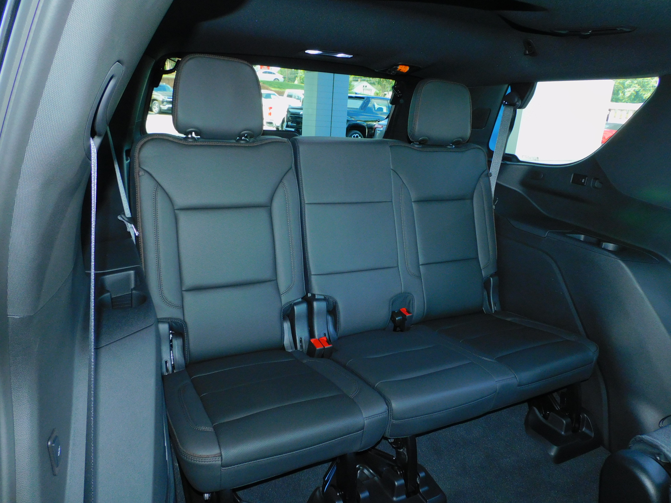 2024 Chevrolet Tahoe High Country photo 21