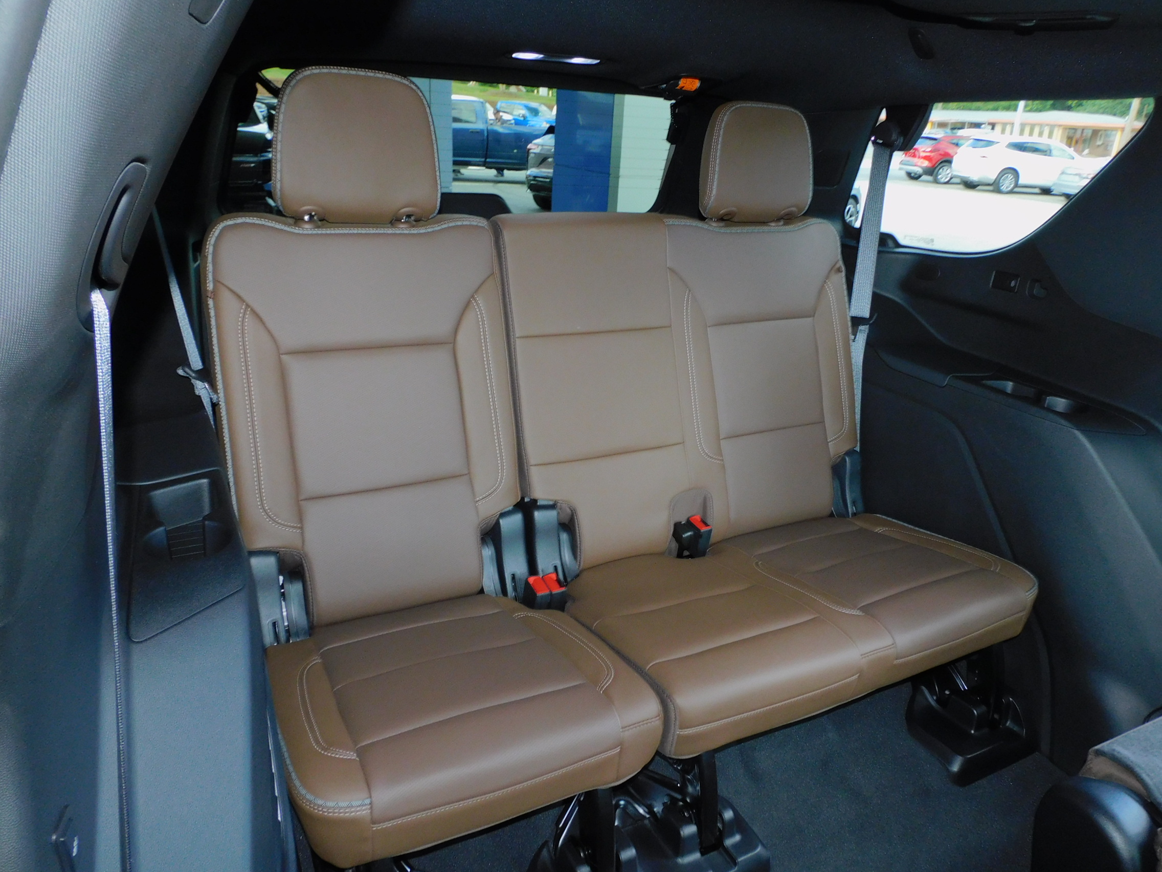2024 Chevrolet Tahoe High Country photo 16