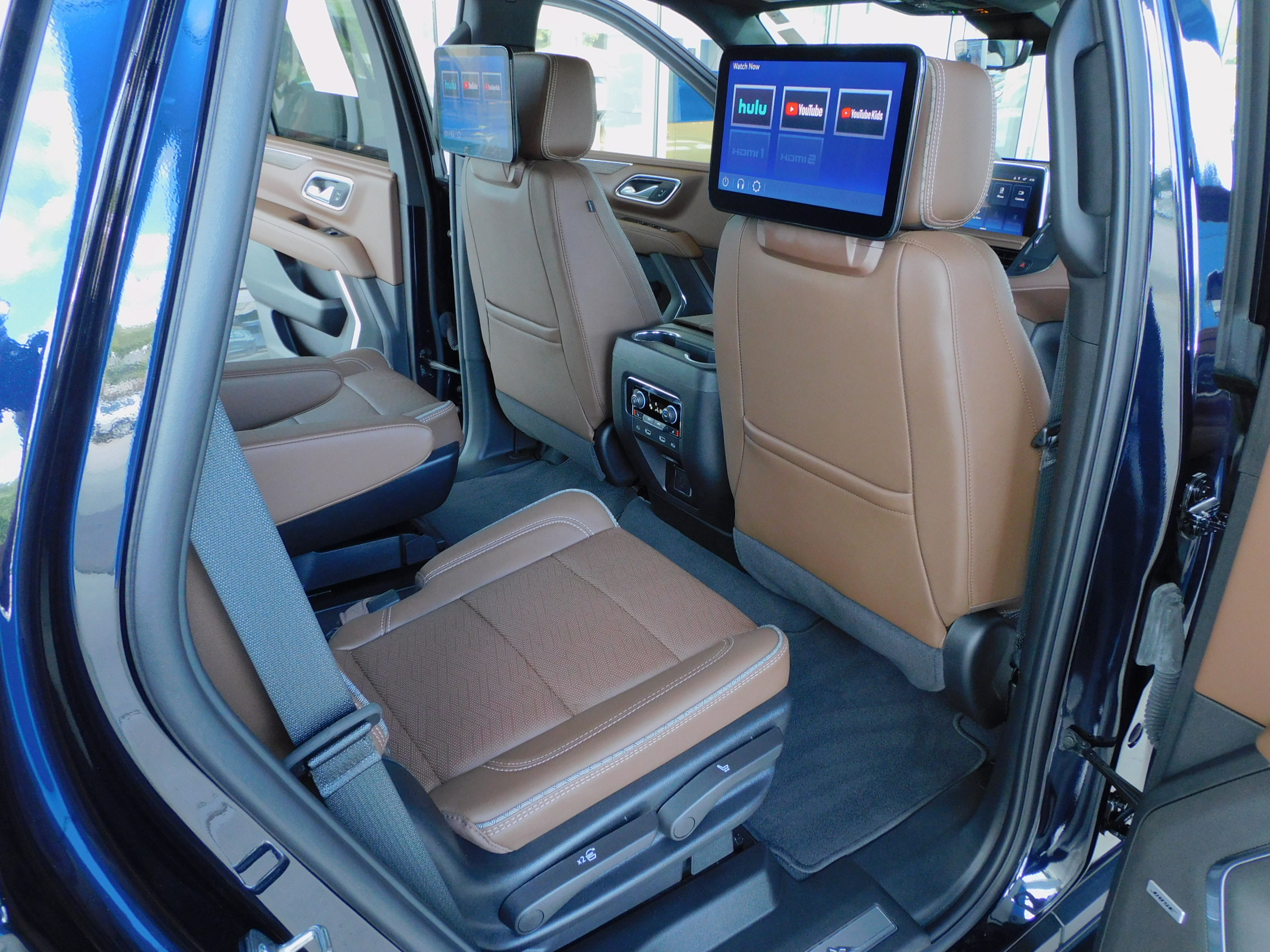 2024 Chevrolet Tahoe High Country photo 19