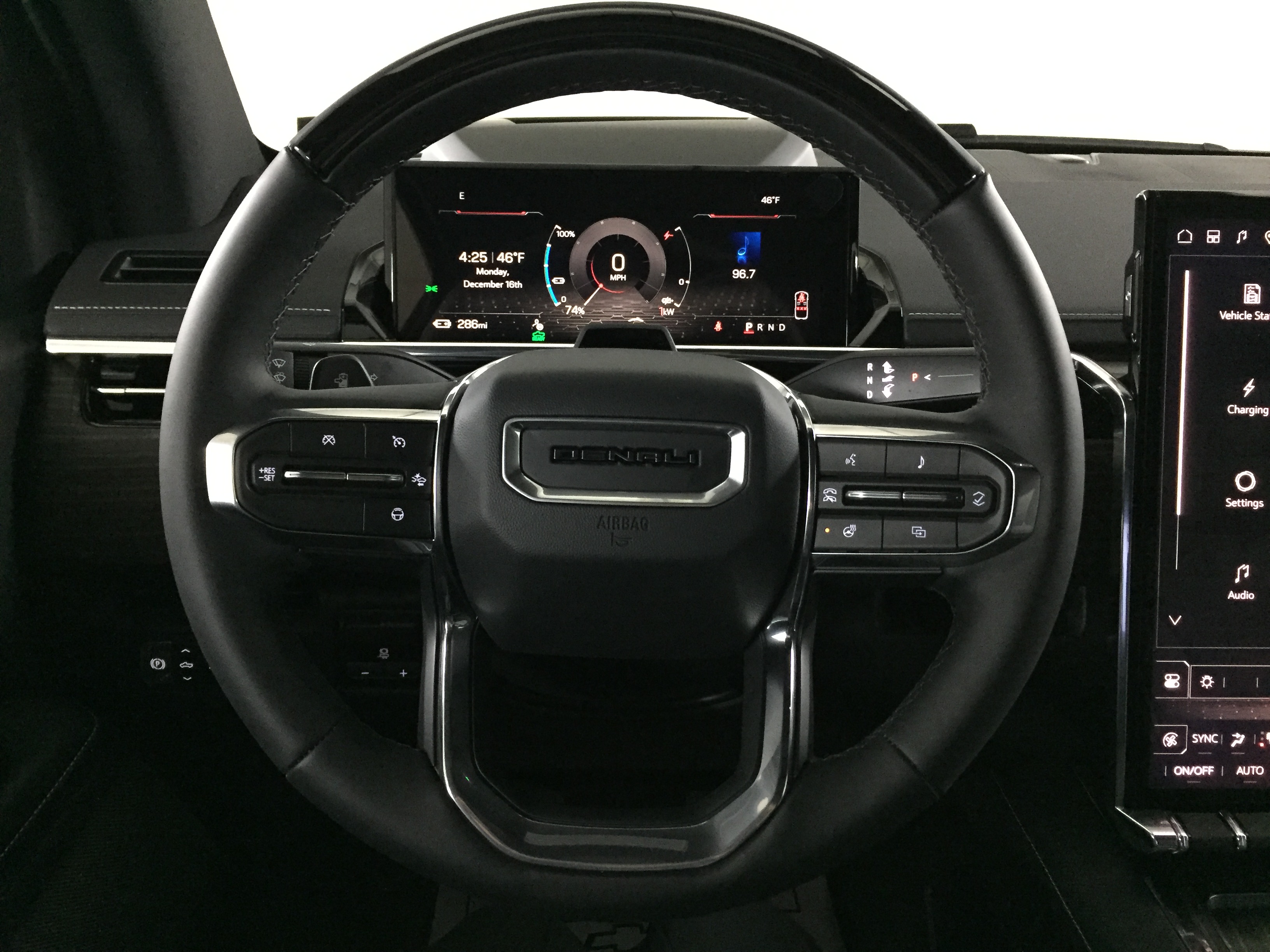2025 Gmc Sierra EV Denali photo 10