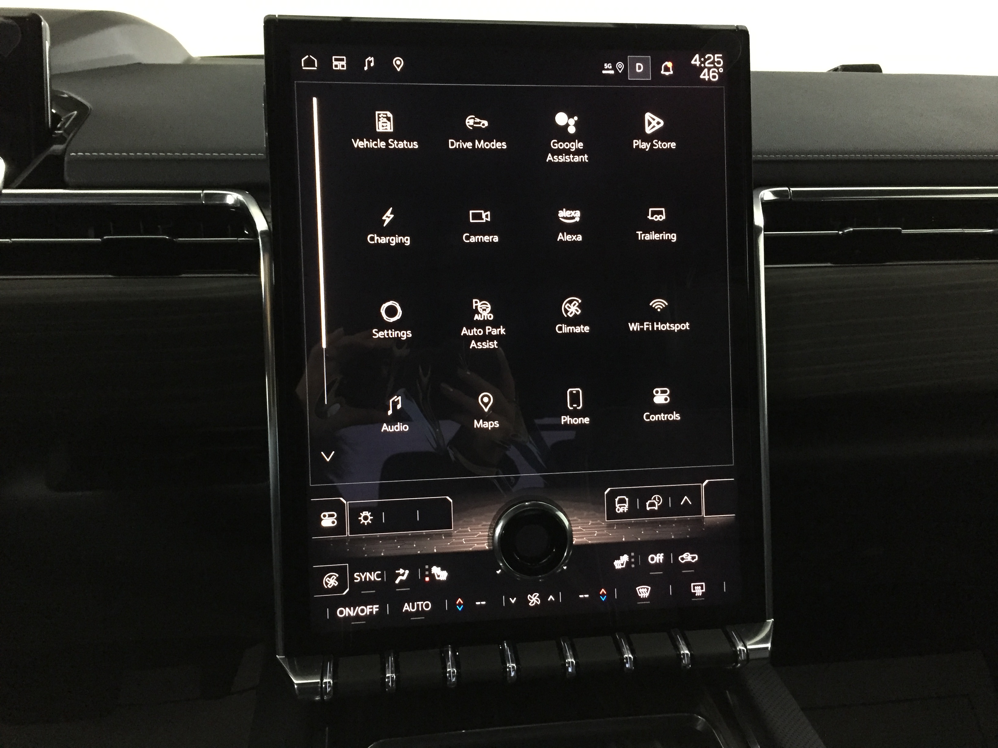 2025 Gmc Sierra EV Denali photo 14